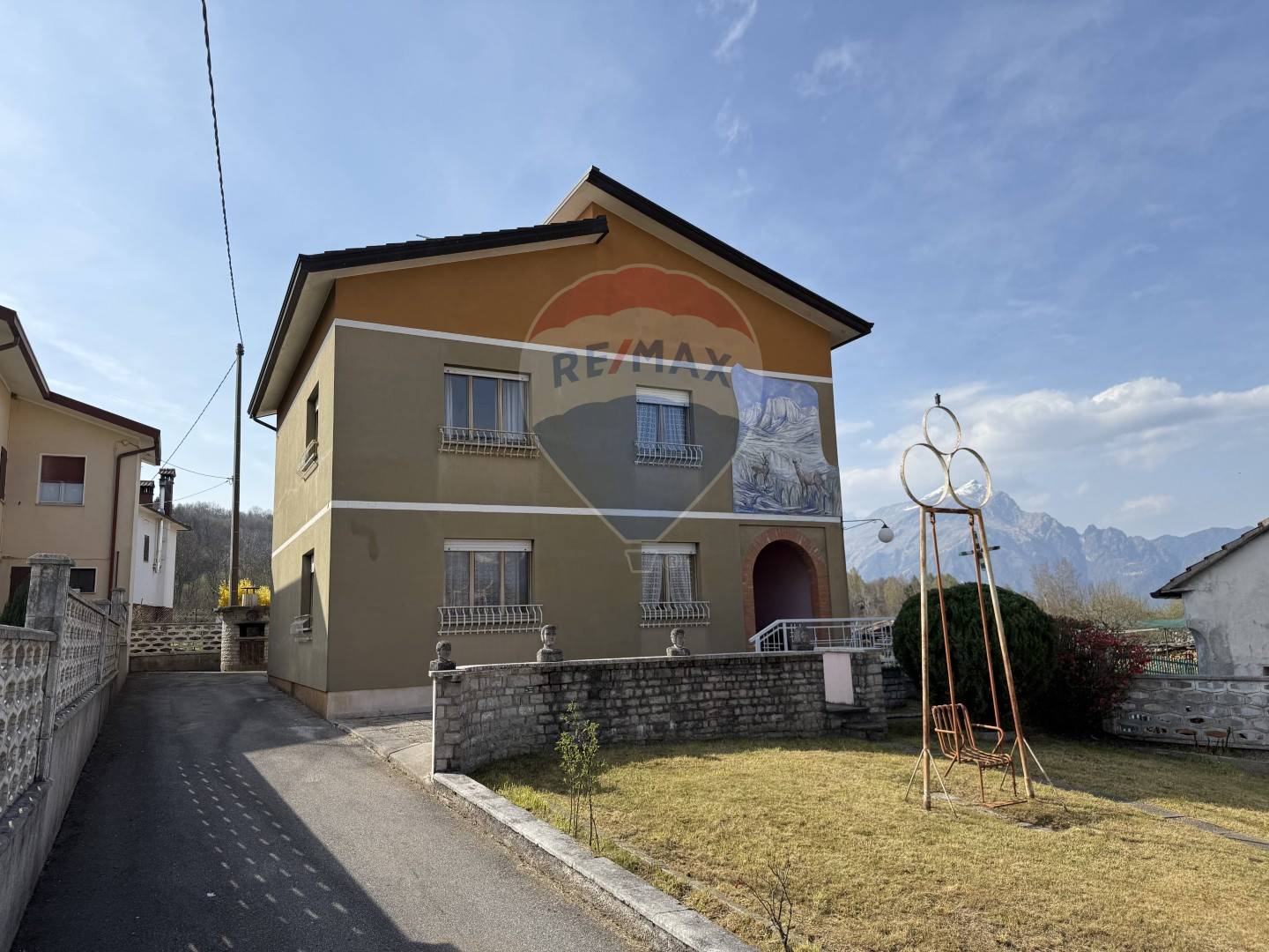casa indipendente in vendita a Saviore dell'Adamello in zona Ponte