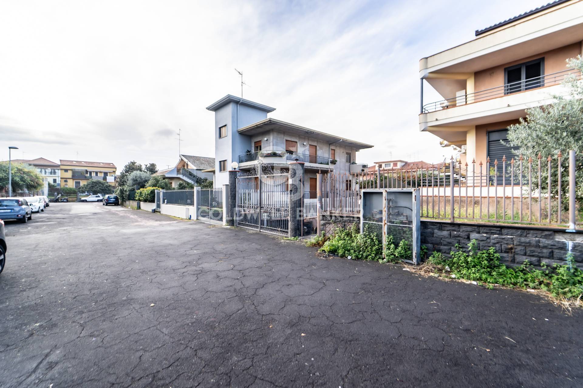 locale di sgombero in vendita a Corteno Golgi in zona Sant'Antonio