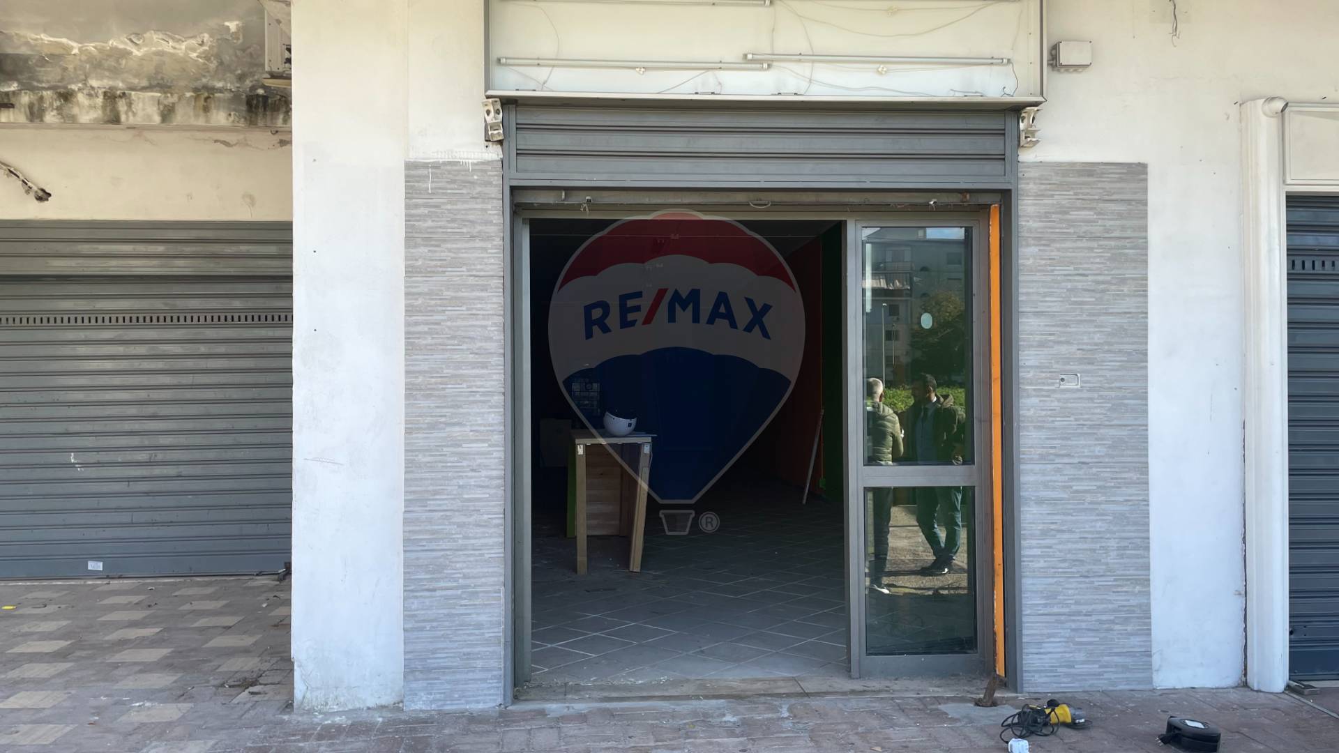 locale commerciale in vendita a Melito di Napoli