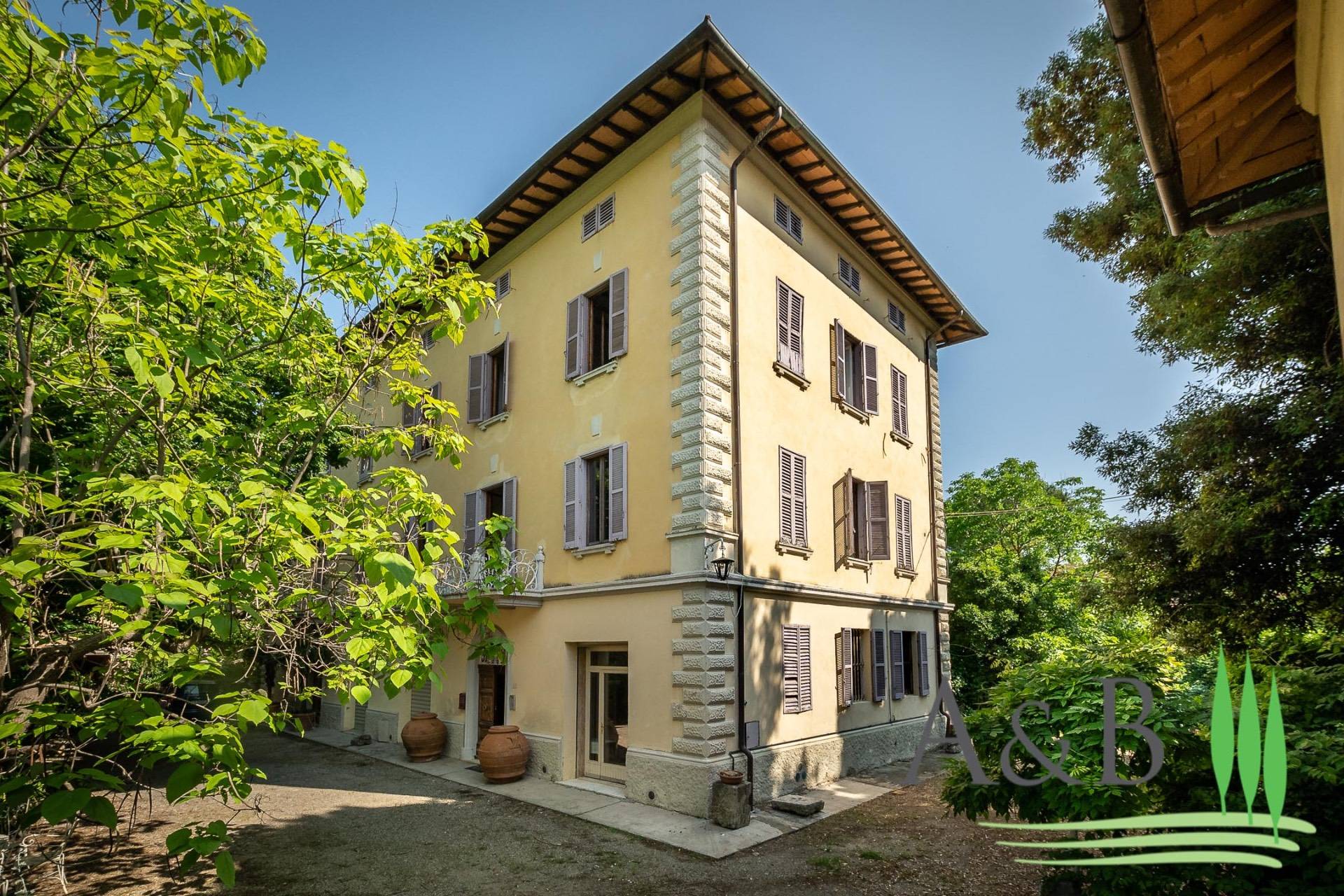 casa indipendente in vendita a Cetona