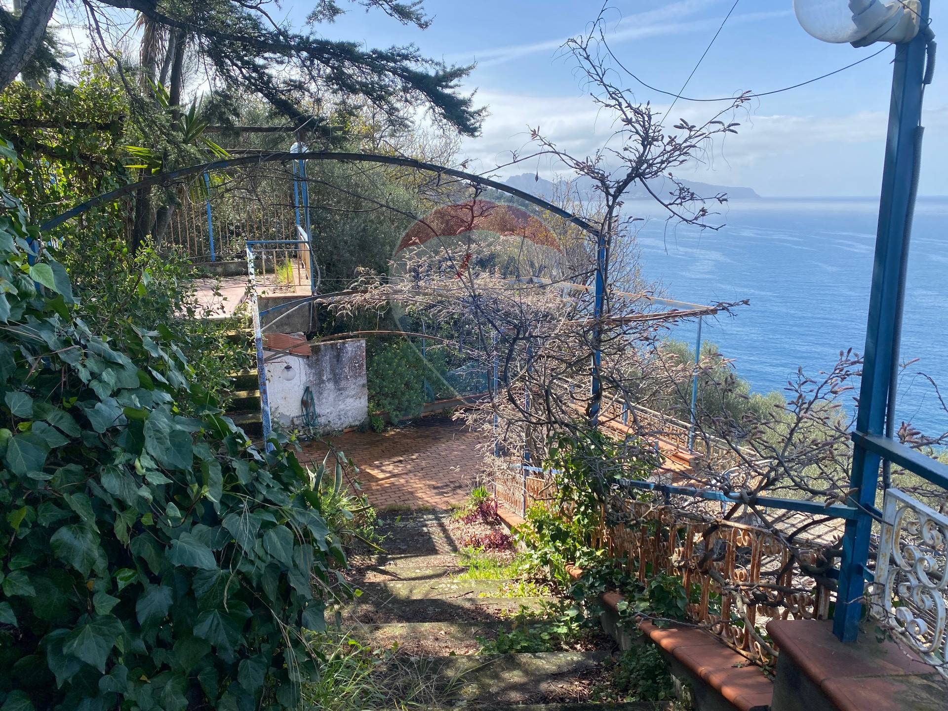 casa indipendente in vendita a Toano in zona Massa