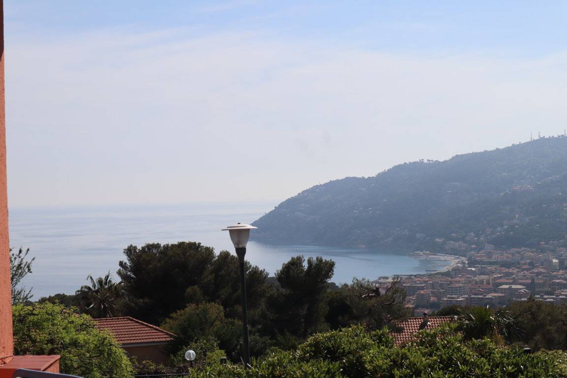 casa indipendente in vendita ad Andora