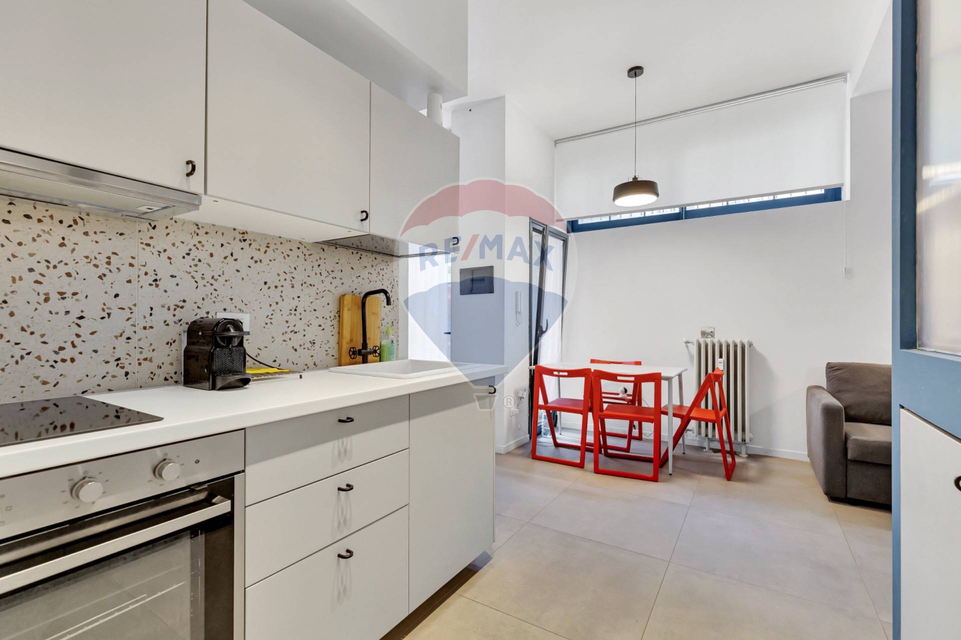 appartamento in vendita a Milano in zona Porta Vittoria