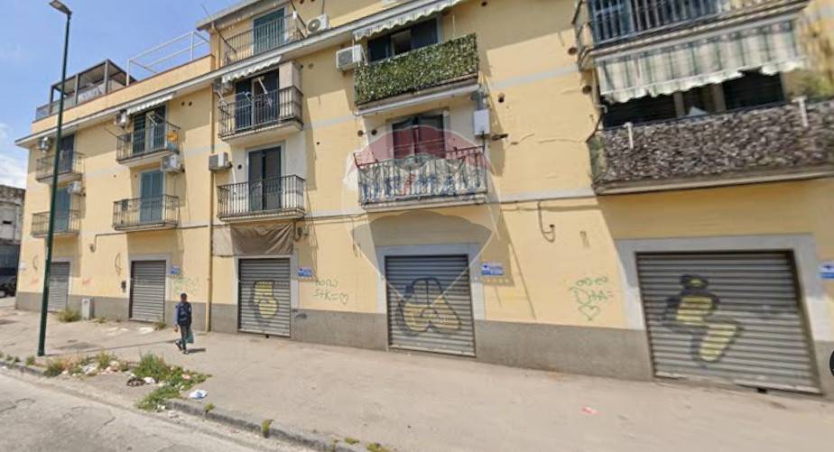 locale commerciale in vendita a Desenzano del Garda