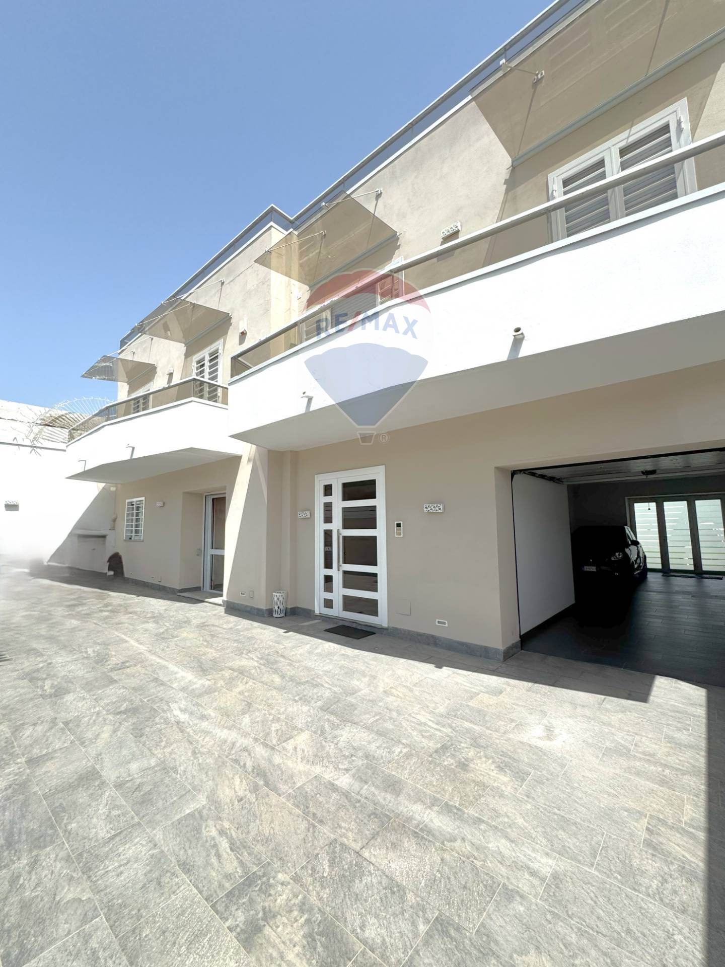 casa indipendente in vendita a Desenzano del Garda in zona San Pietro