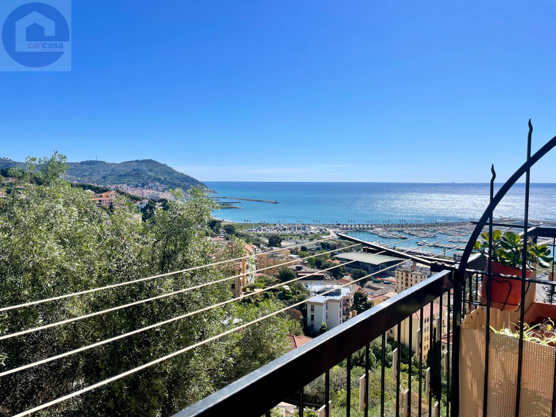 appartamento in vendita ad Imperia in zona Porto Maurizio
