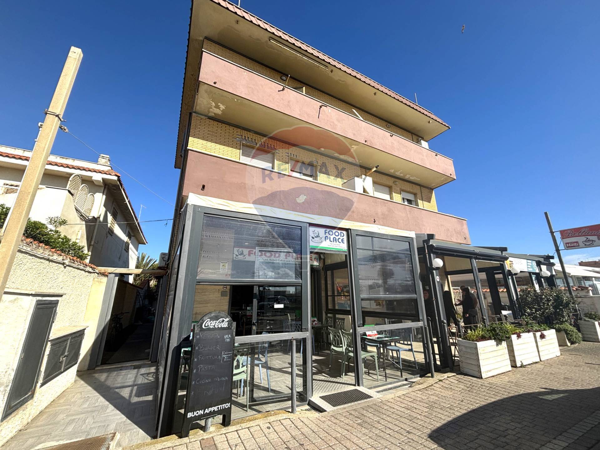 locale commerciale in vendita a Cevo in zona Isola