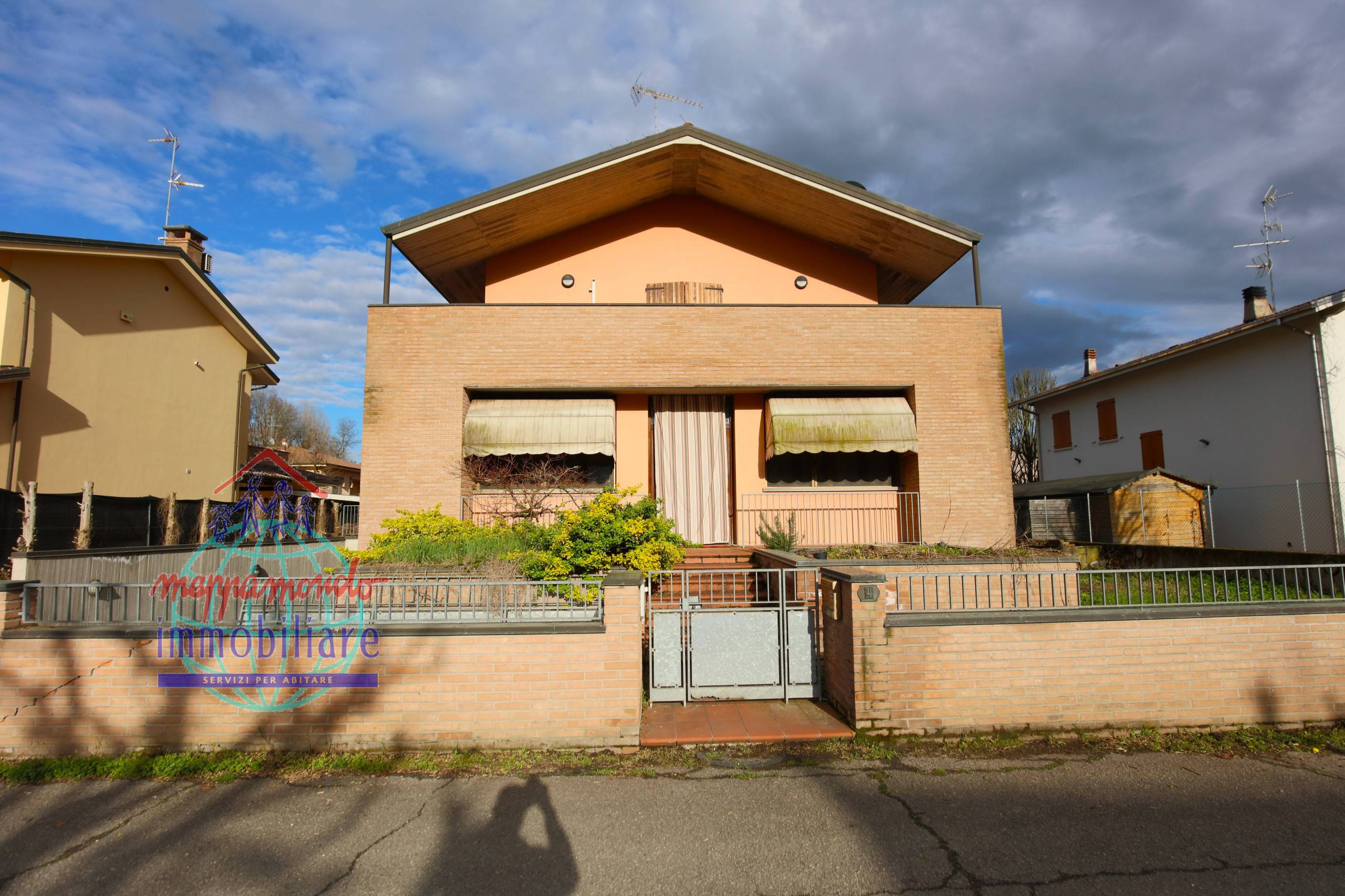 casa indipendente in vendita a Bellagio in zona San Giovanni