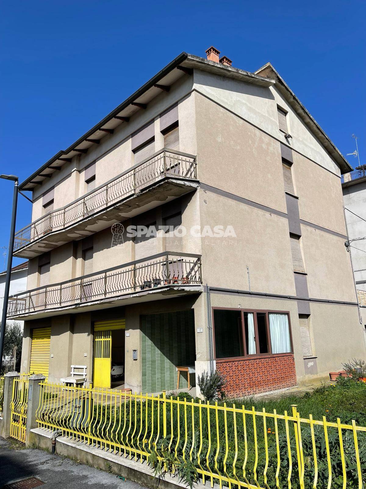 casa indipendente in vendita a Morrovalle in zona Trodica