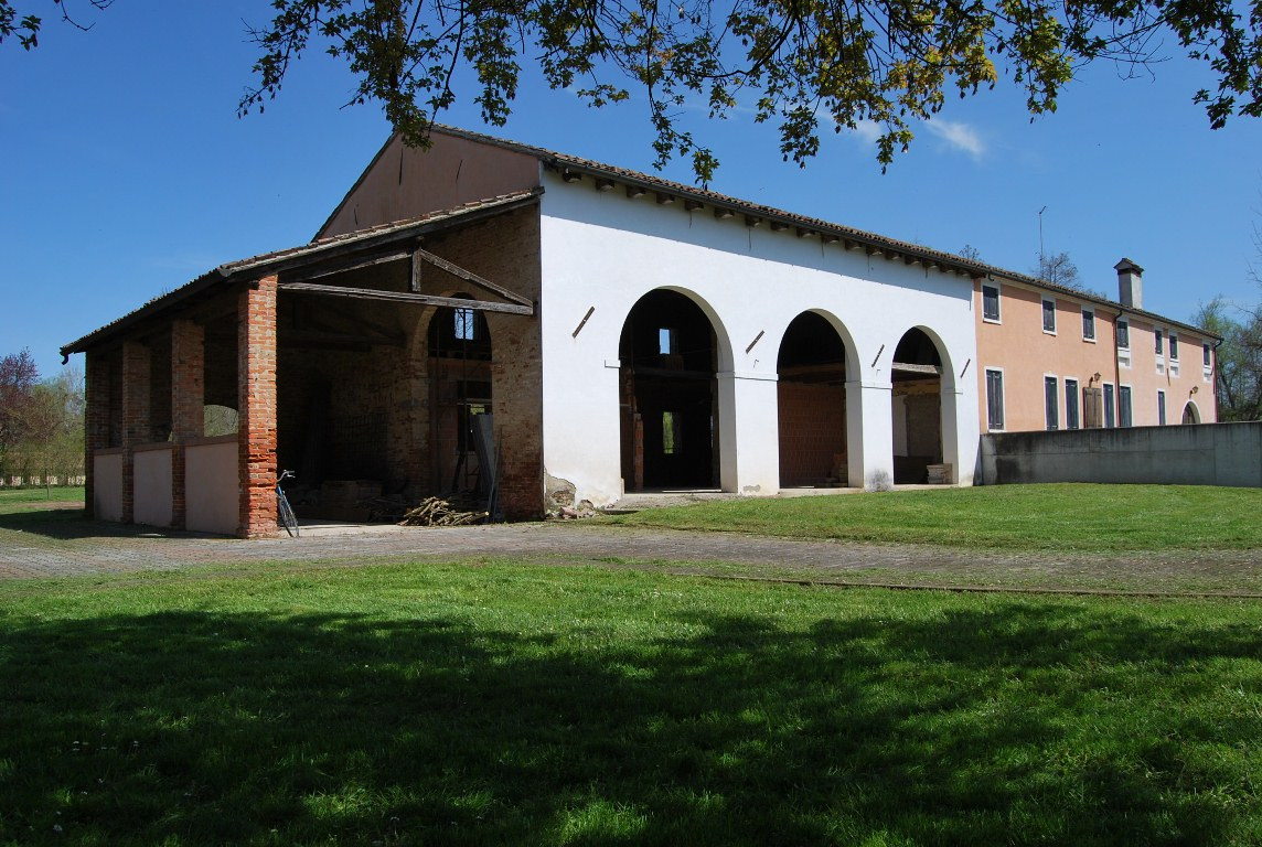 casa indipendente in vendita a Santa Cristina e Bissone