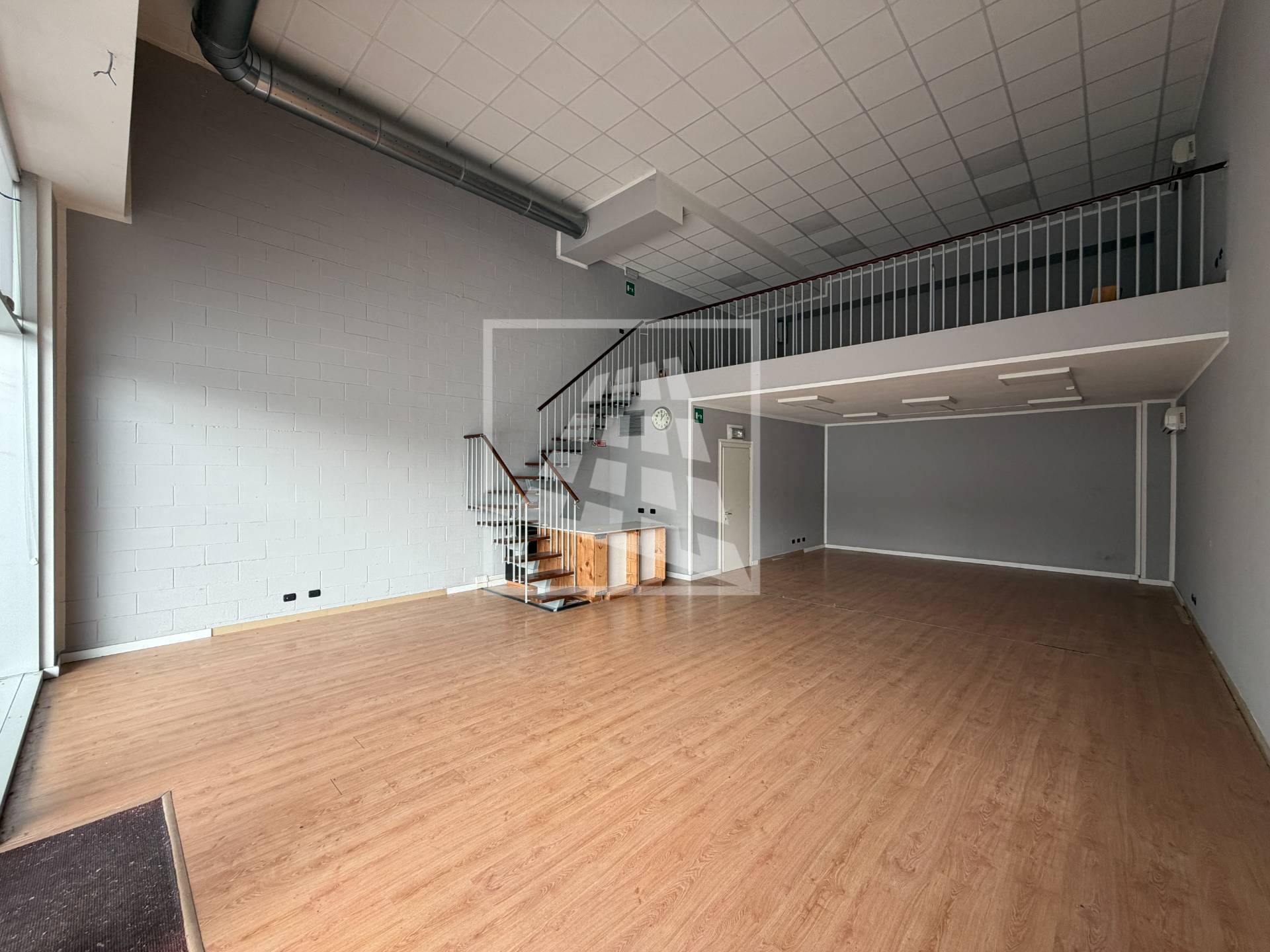 locale commerciale in affitto a Darfo Boario Terme in zona Montecchio