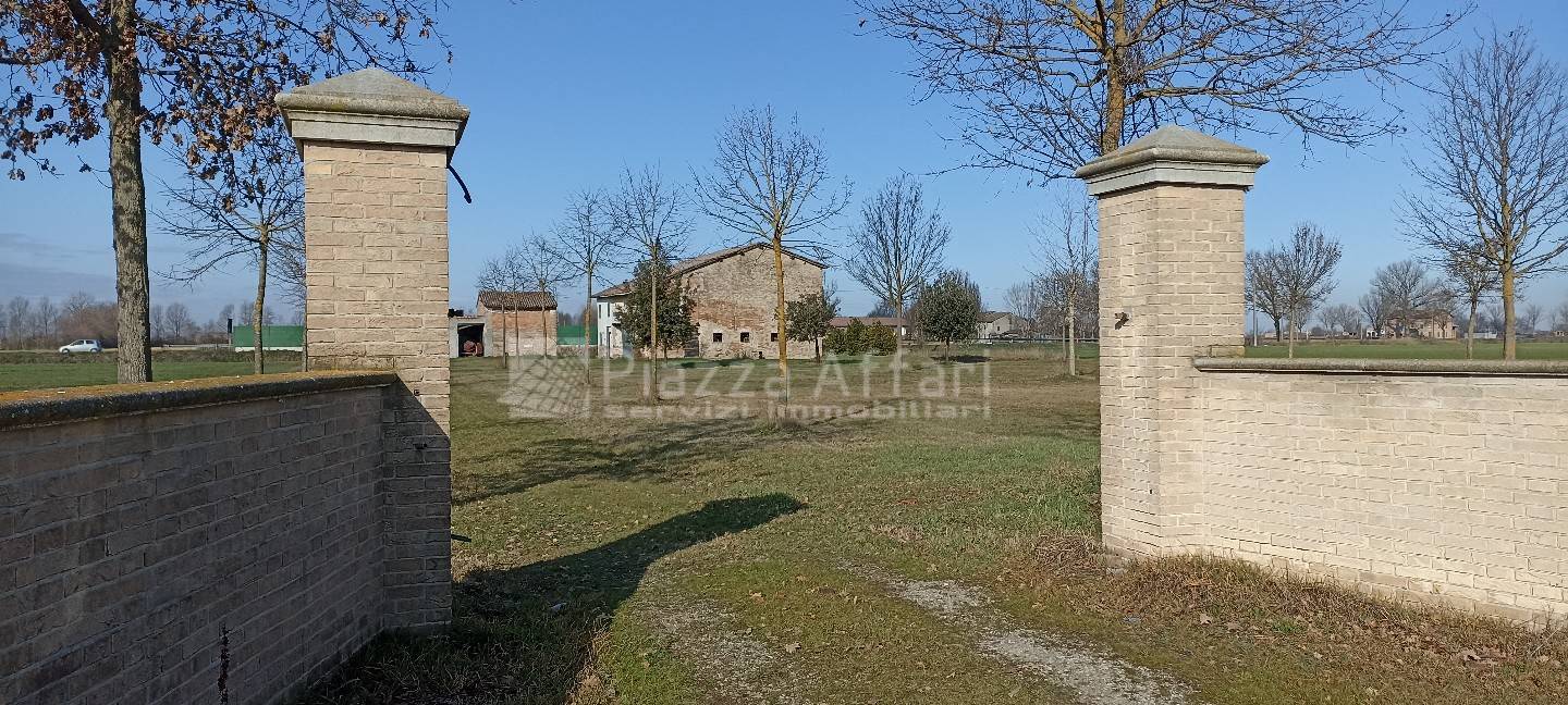 terreno edificabile in vendita a Campegine
