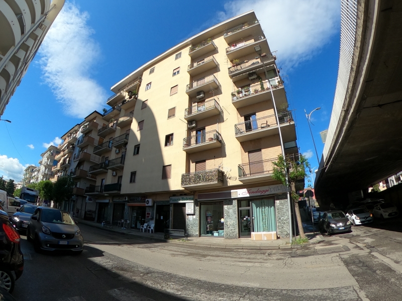 appartamento in vendita a Cosenza in zona Panebianco