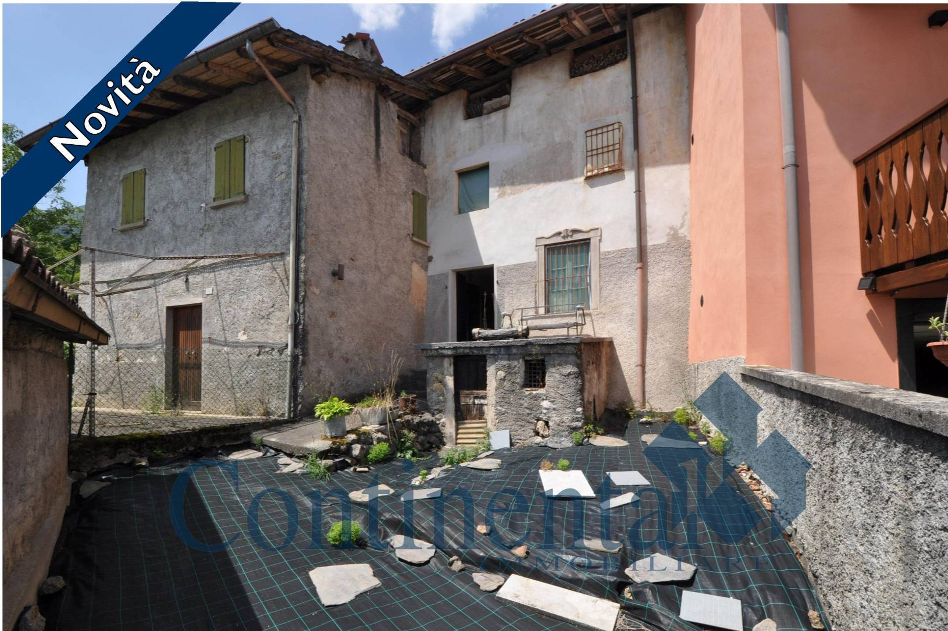 casa indipendente in vendita a Bianco