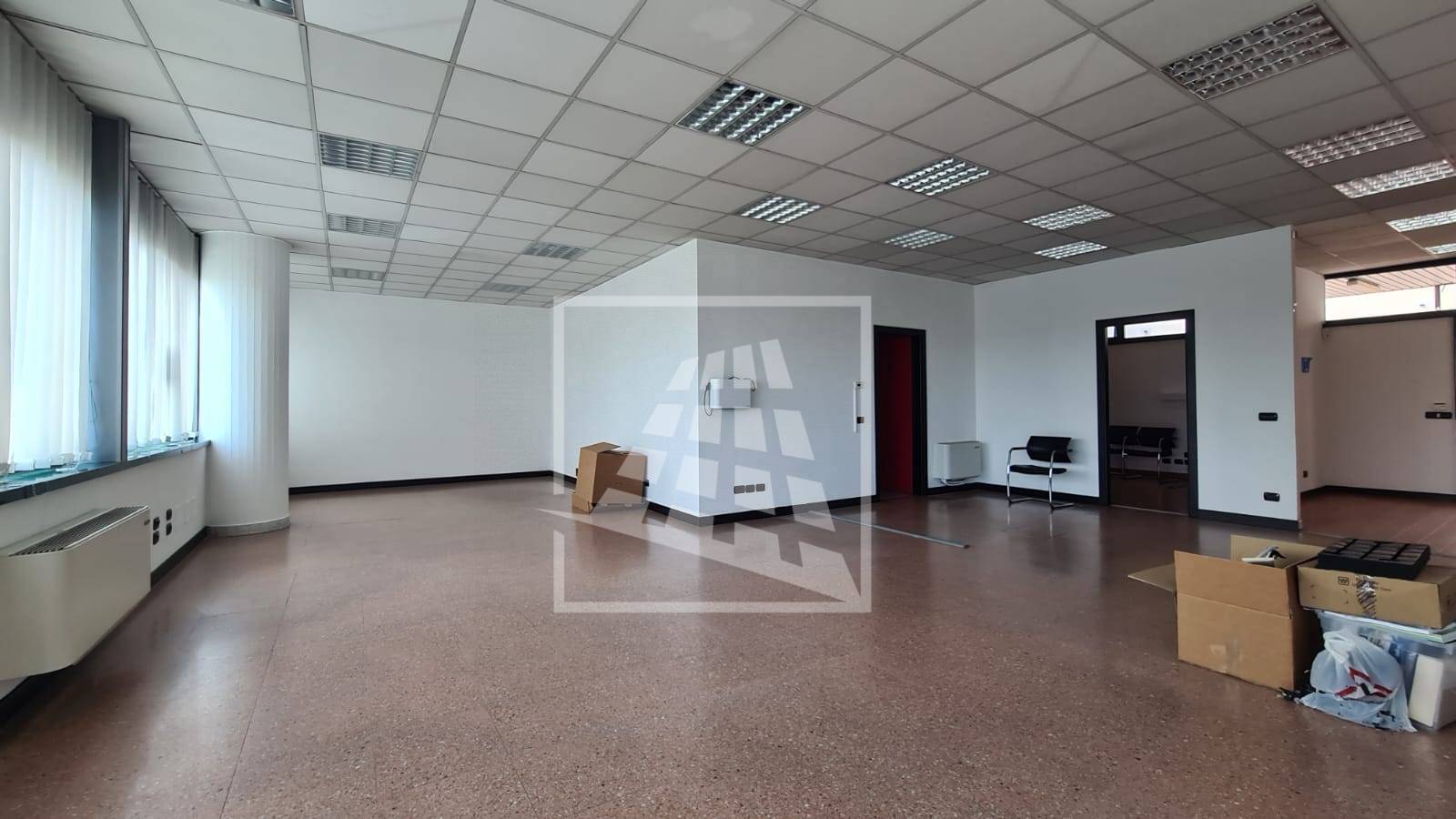 ufficio in vendita a Reggio nell'Emilia
