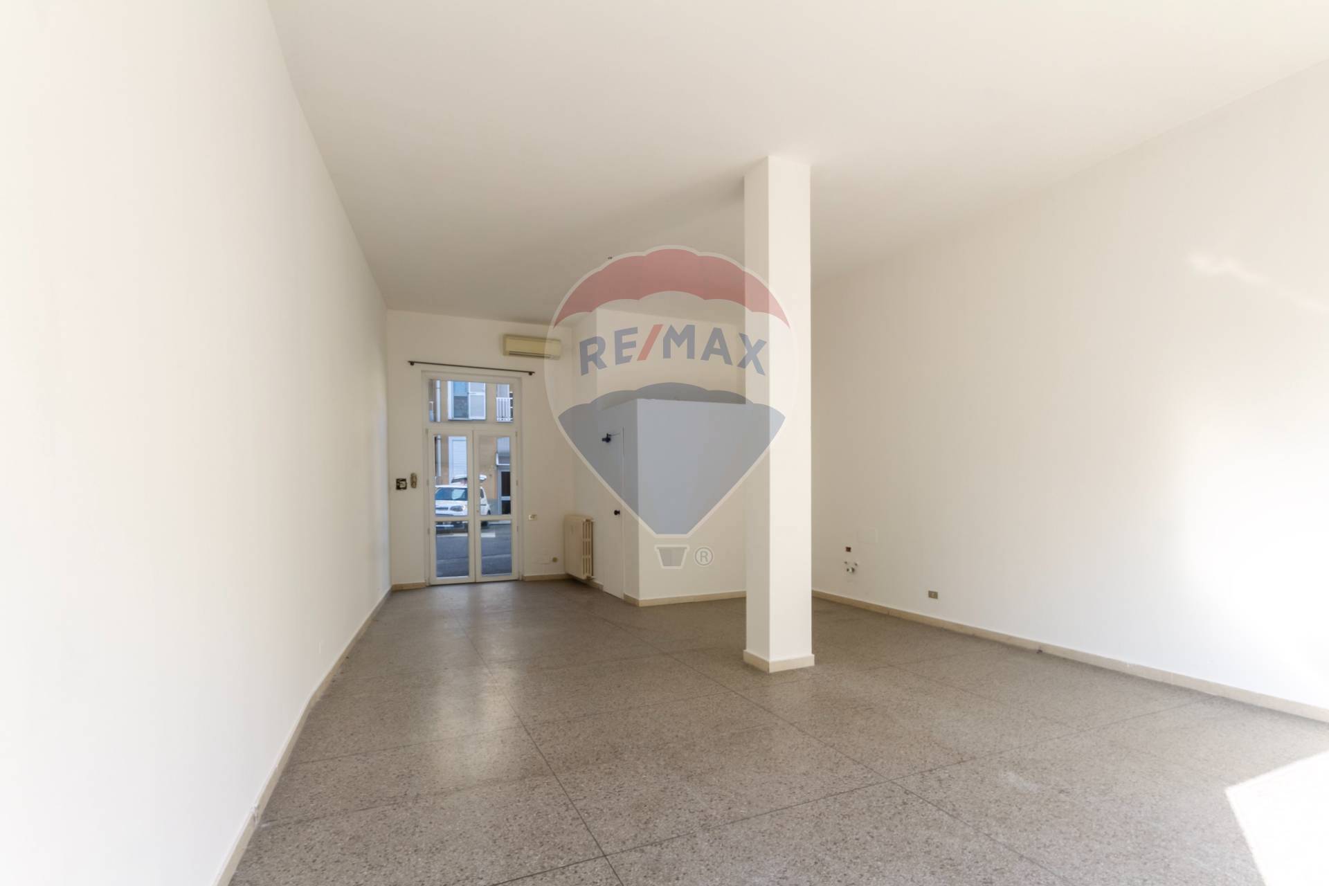 negozio in vendita a Trezzo sull'Adda