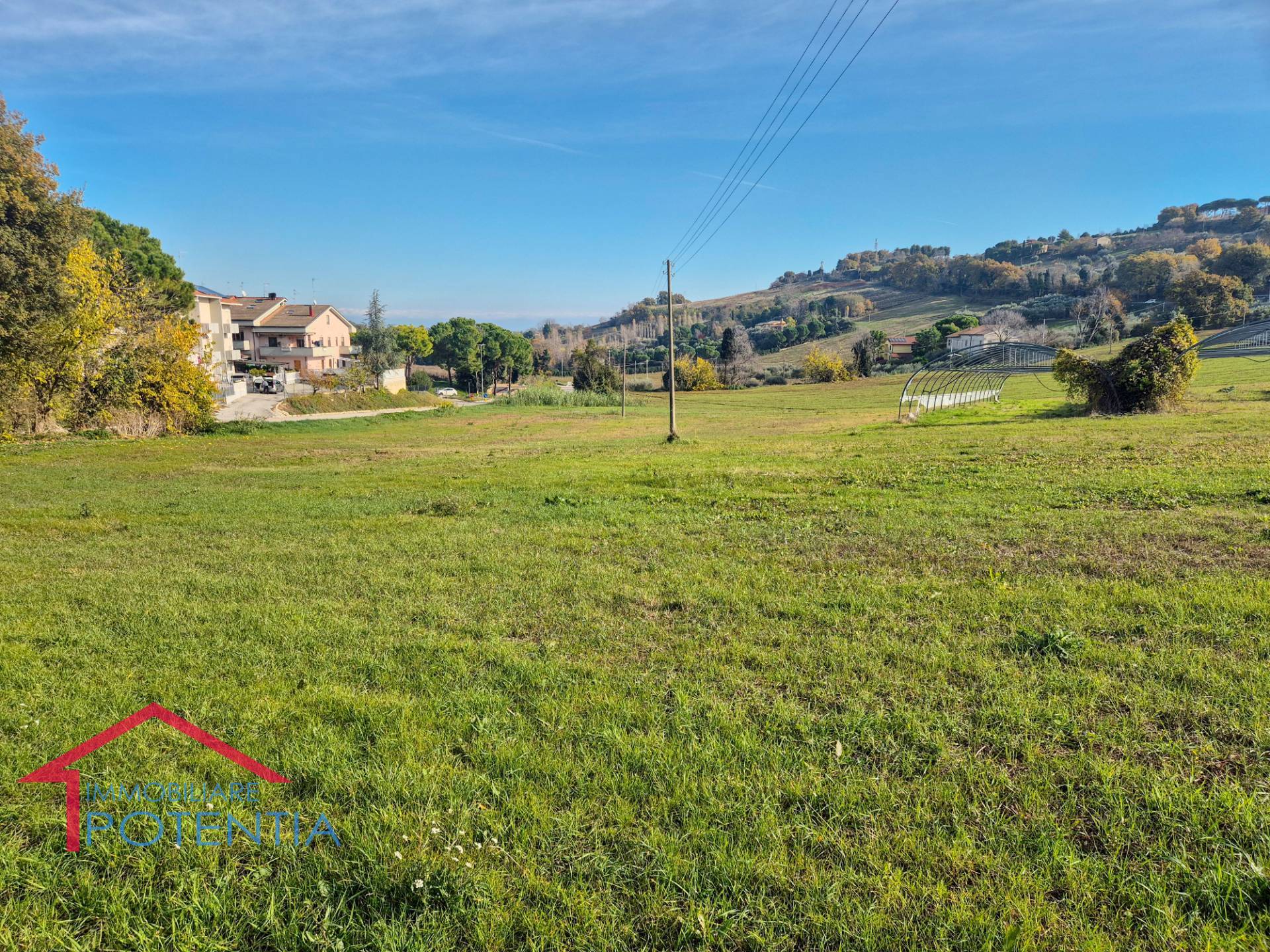 terreno agricolo in vendita a Potenza Picena