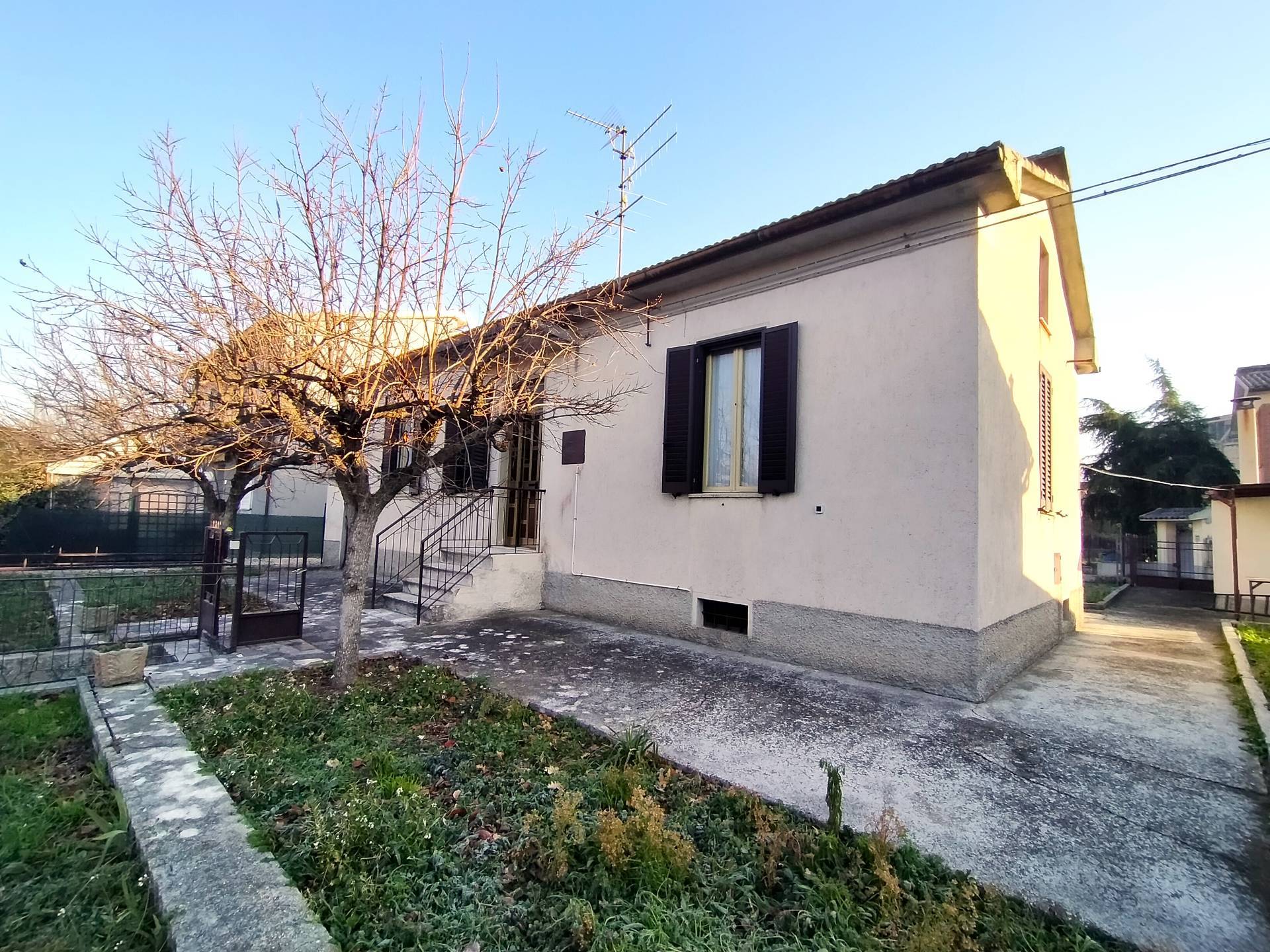 casa indipendente in vendita ad Albinea in zona San Giacomo
