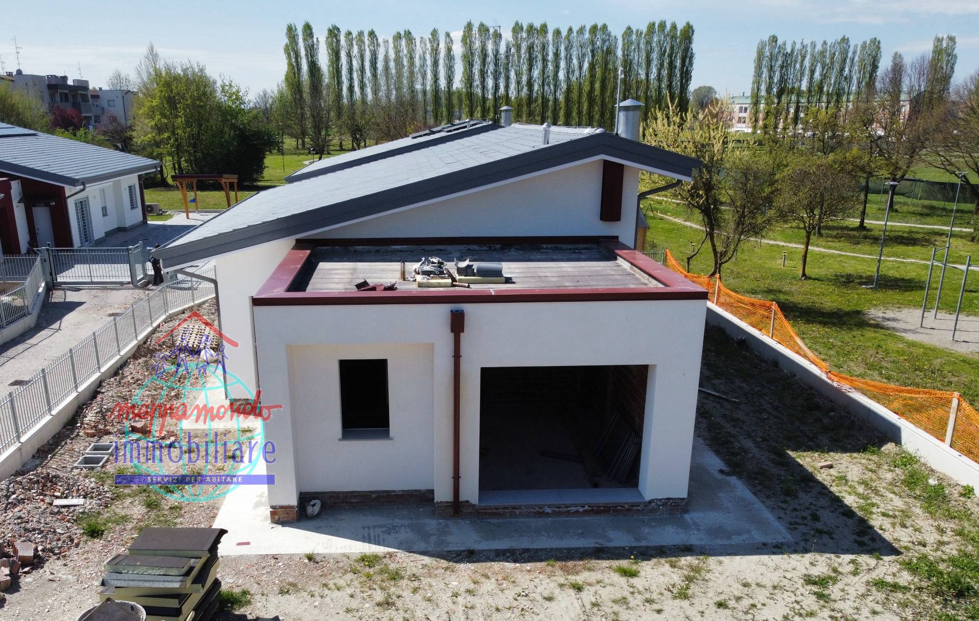 casa indipendente in vendita a Fiuminata in zona Castello
