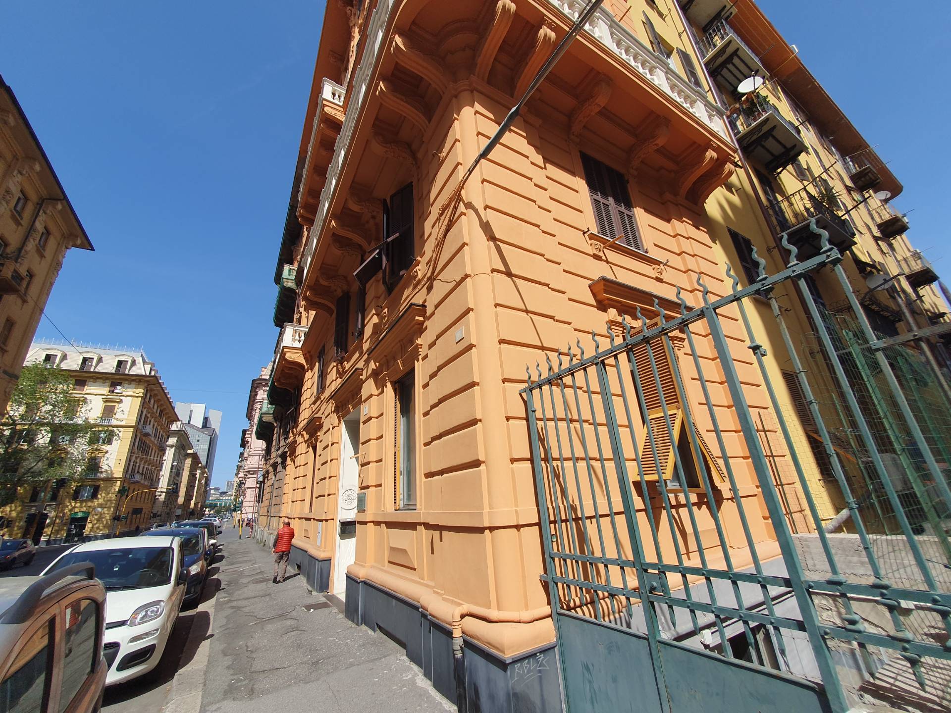locale di sgombero in vendita a Genova