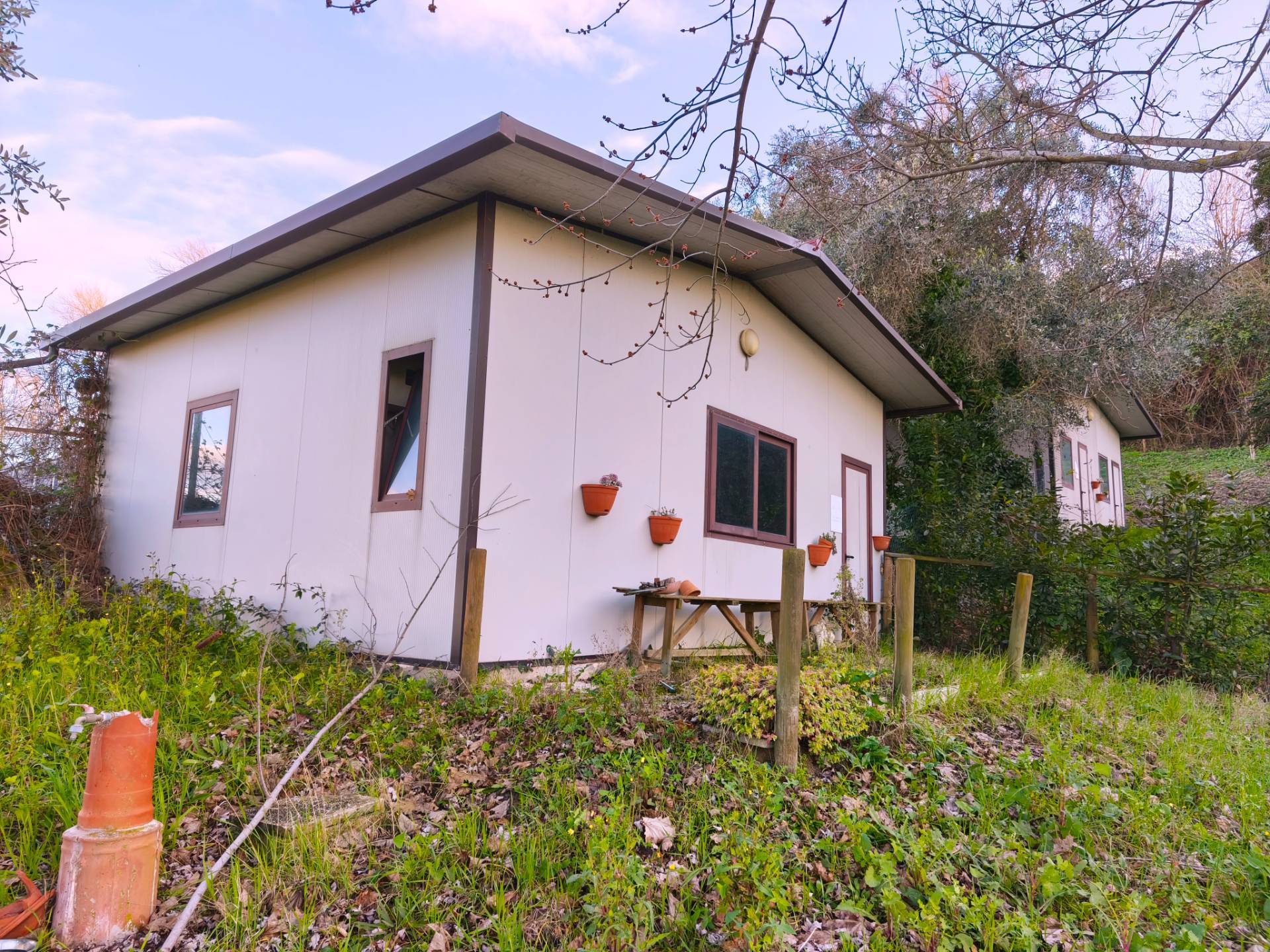 intera palazzina in vendita a Tolentino