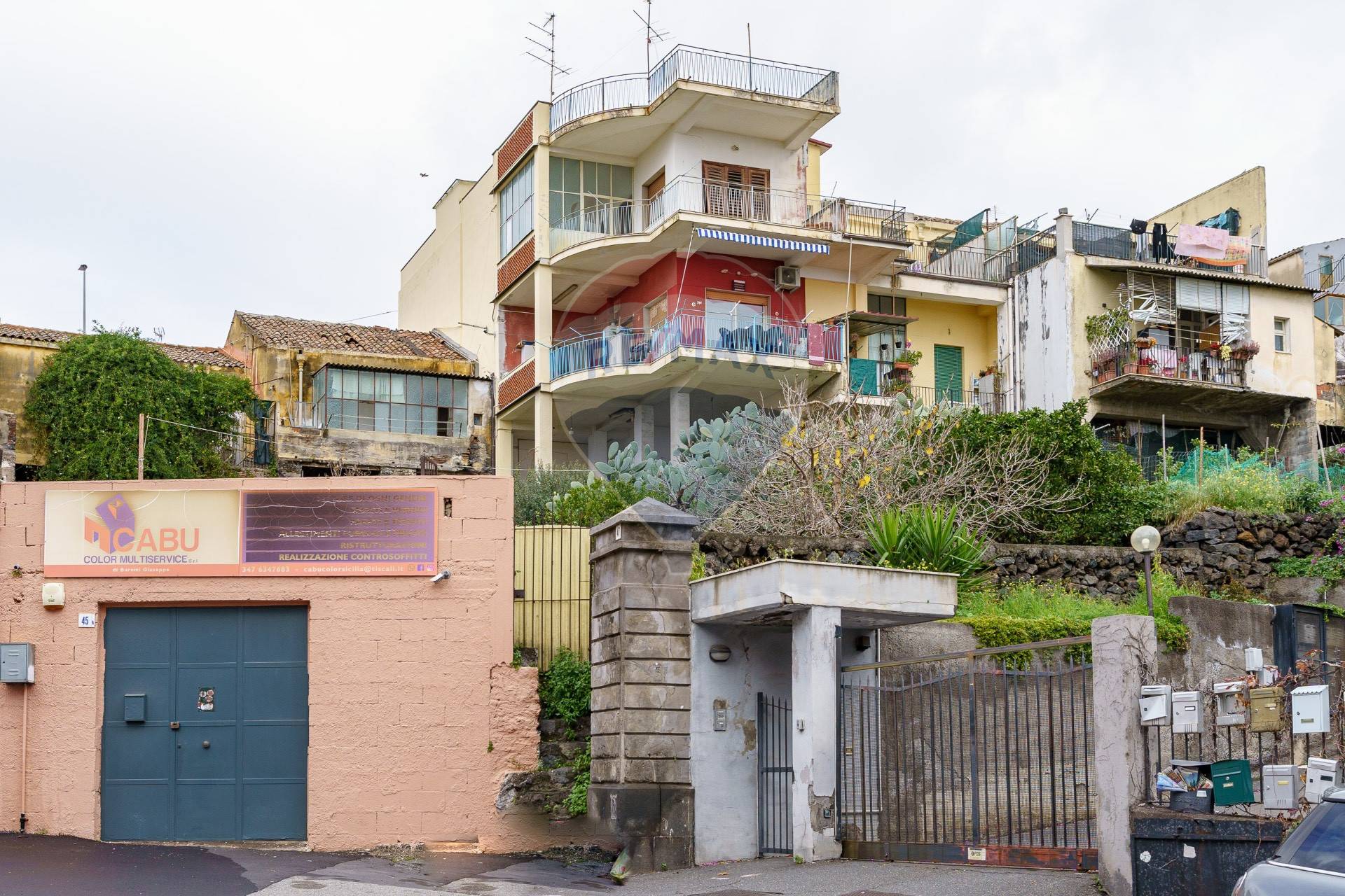 appartamento in vendita a Fiuminata in zona Castello