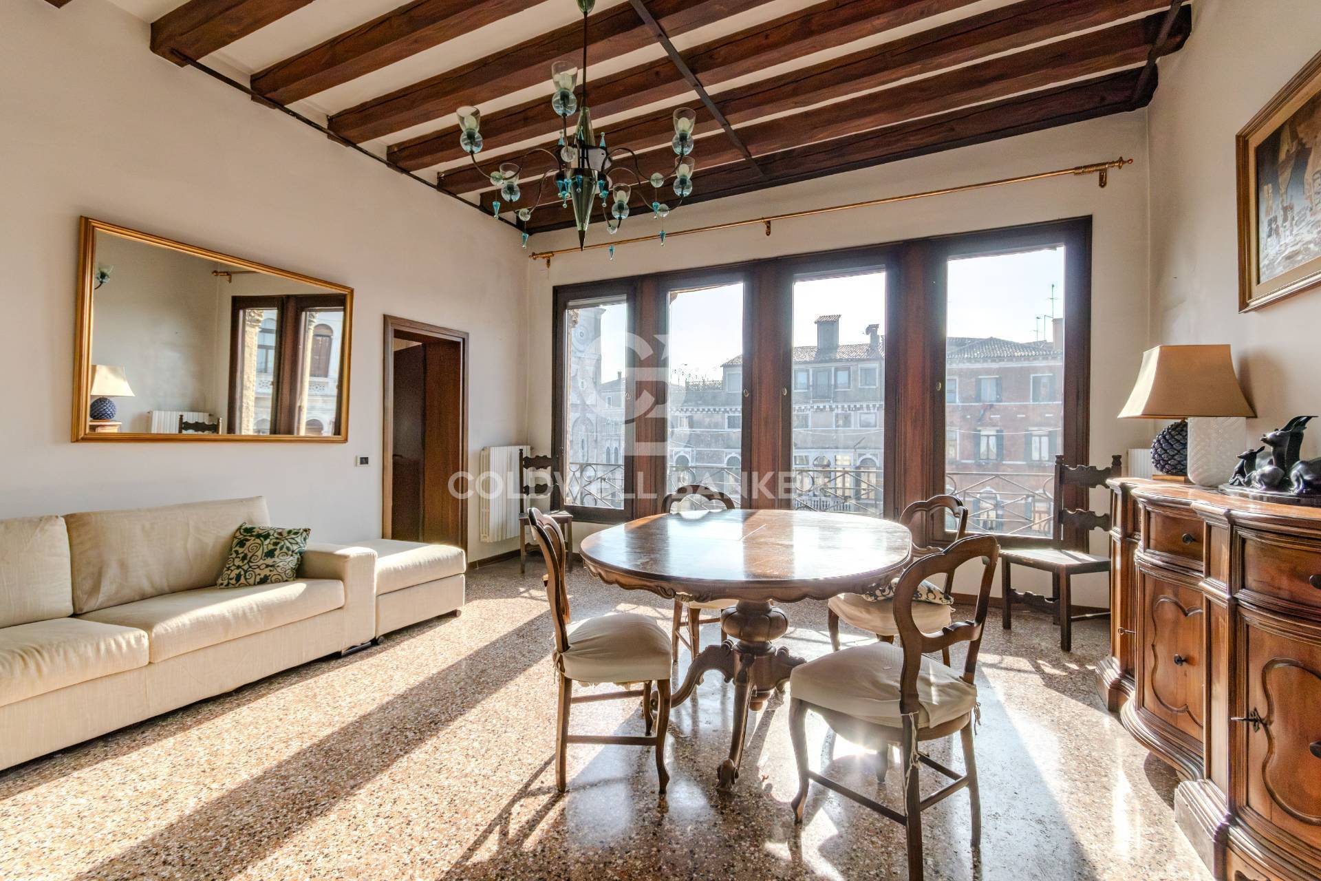 appartamento in vendita a Fiuminata in zona Castello