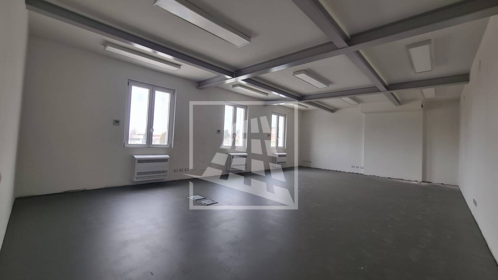 ufficio in vendita a Reggio nell'Emilia