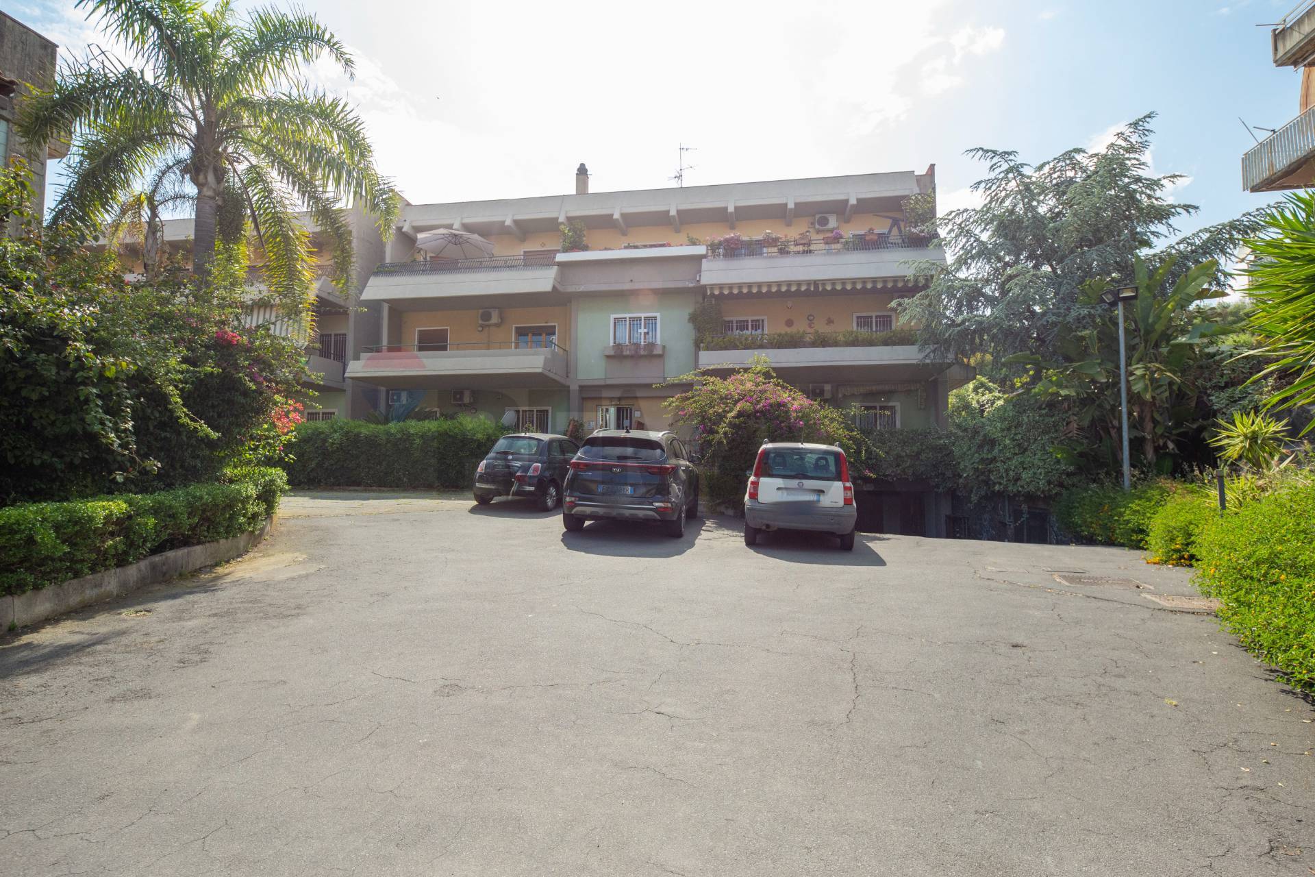 appartamento in vendita a Fiuminata in zona Castello