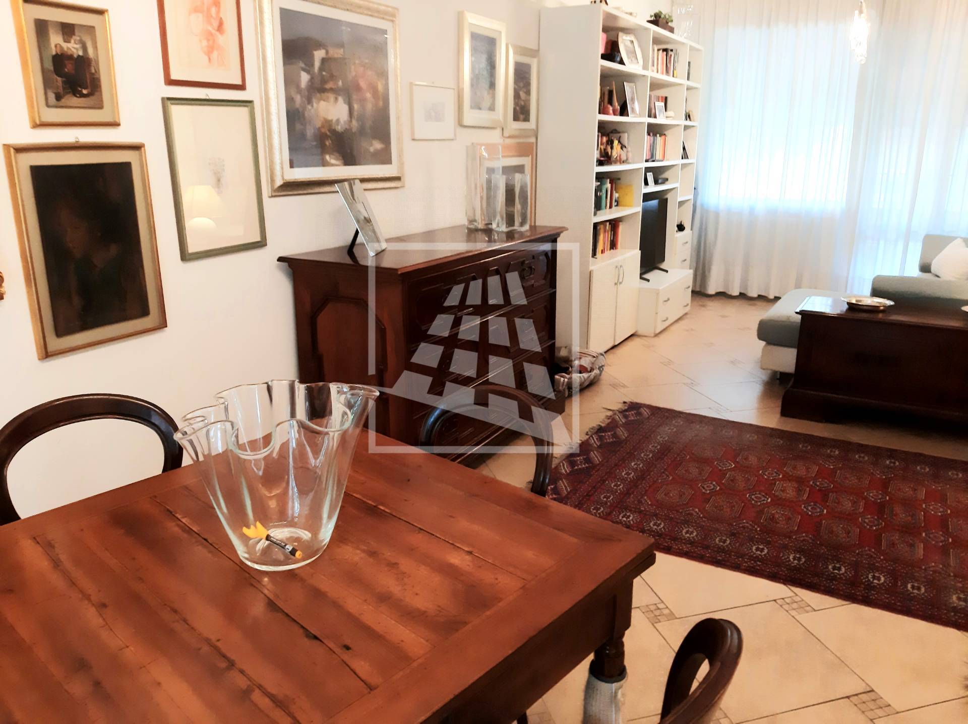 casa indipendente in vendita a Reggio nell'Emilia in zona Città Storica
