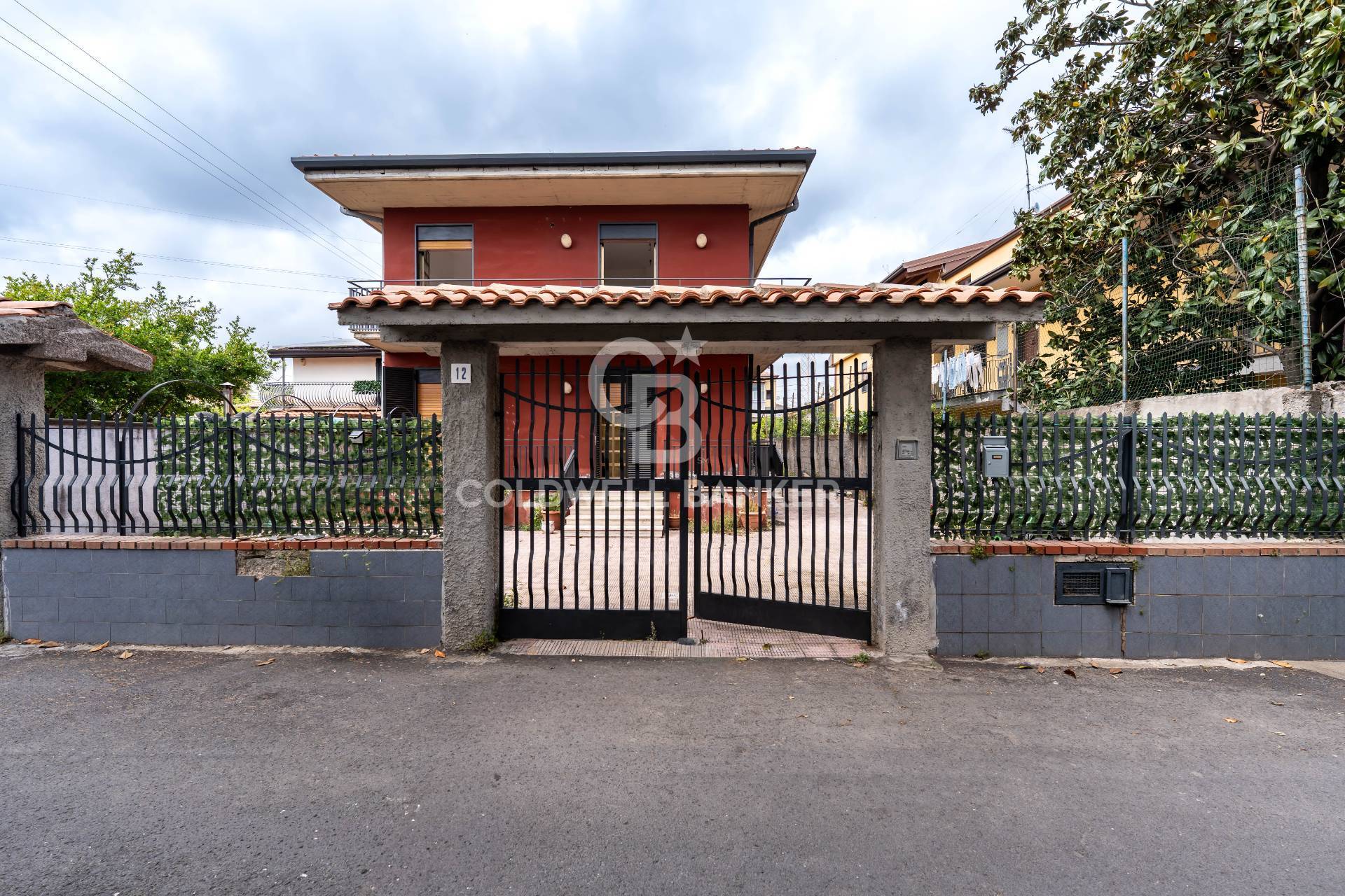 intera palazzina in vendita a Bellagio in zona San Giovanni
