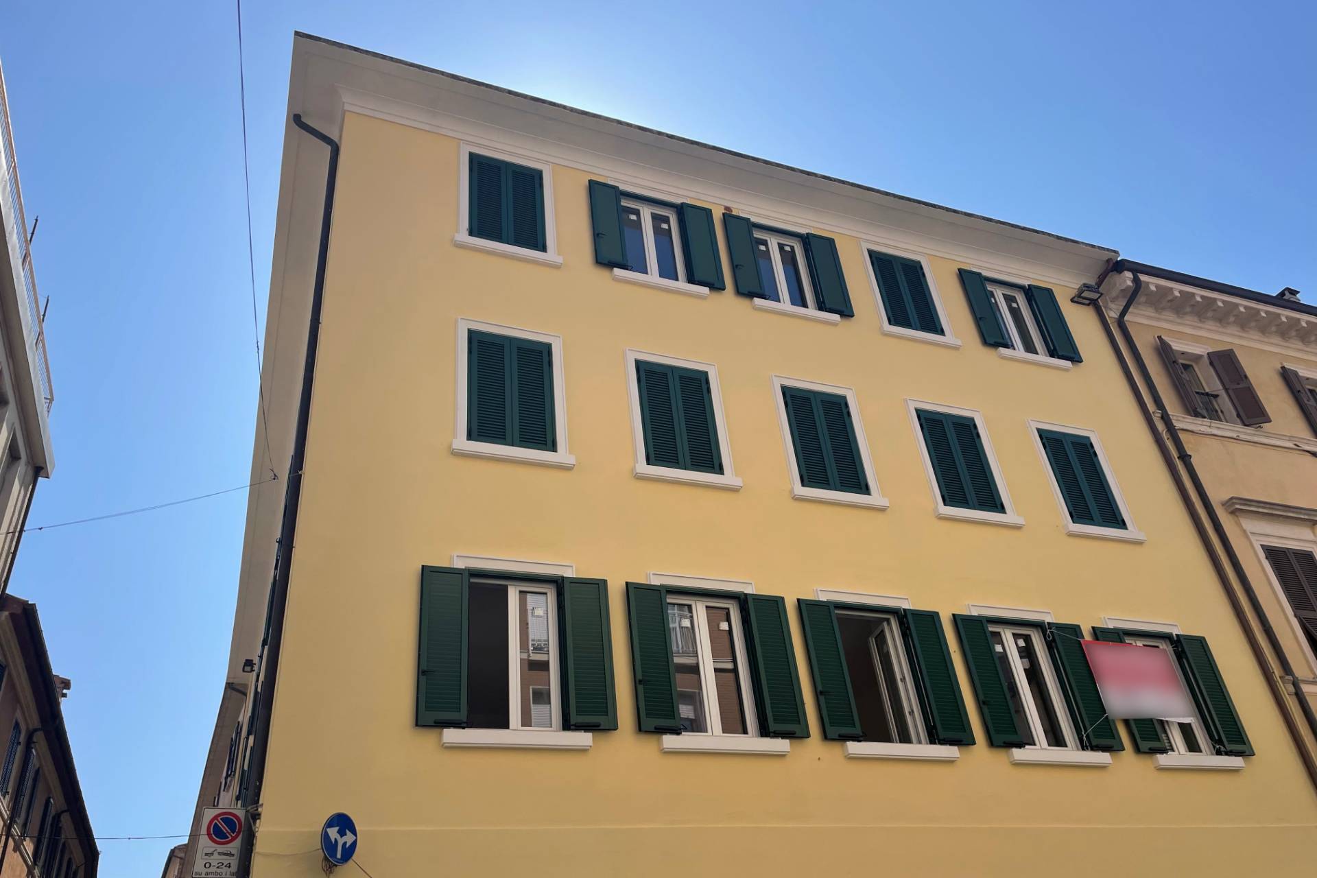 appartamento in vendita a Pesaro in zona Centro Città