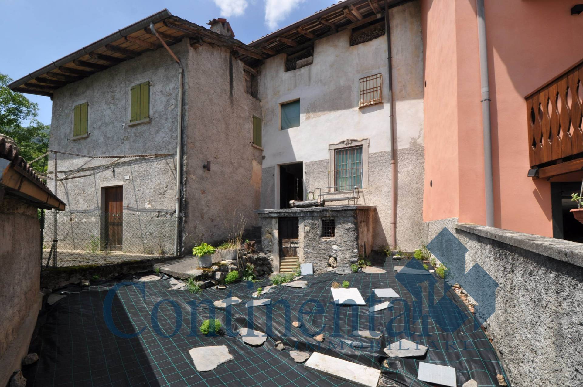 casa indipendente in vendita a Bianco