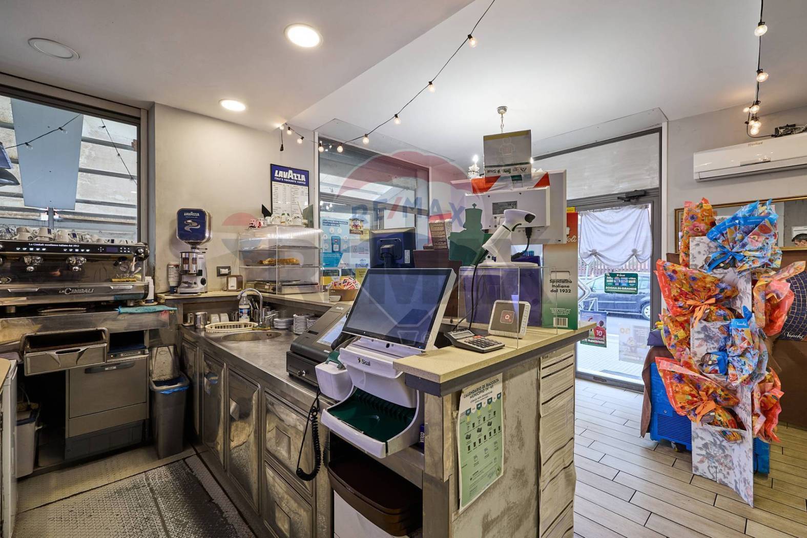 locale commerciale in vendita a Saviore dell'Adamello in zona Ponte