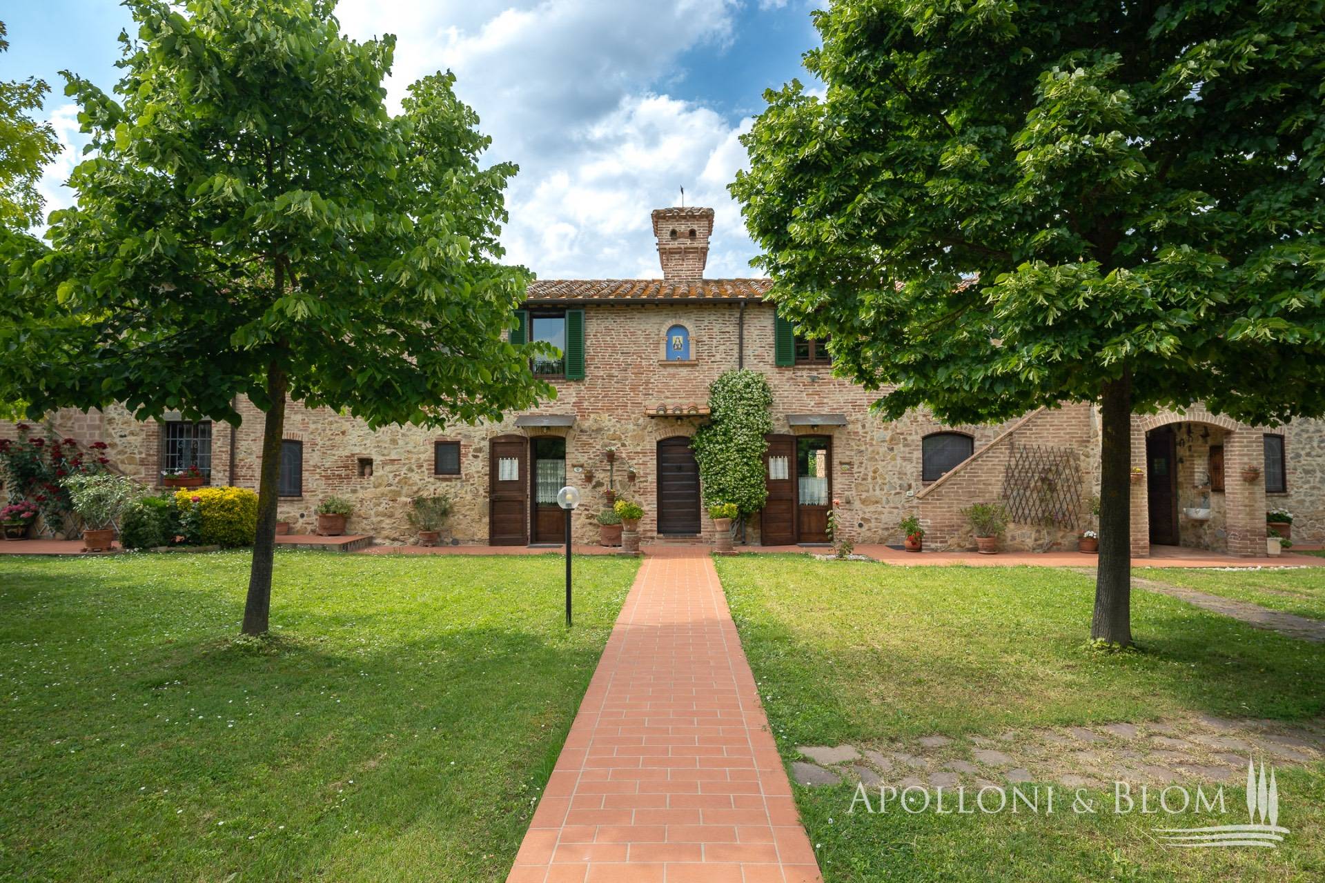 casa indipendente in vendita a Castiglione del Lago