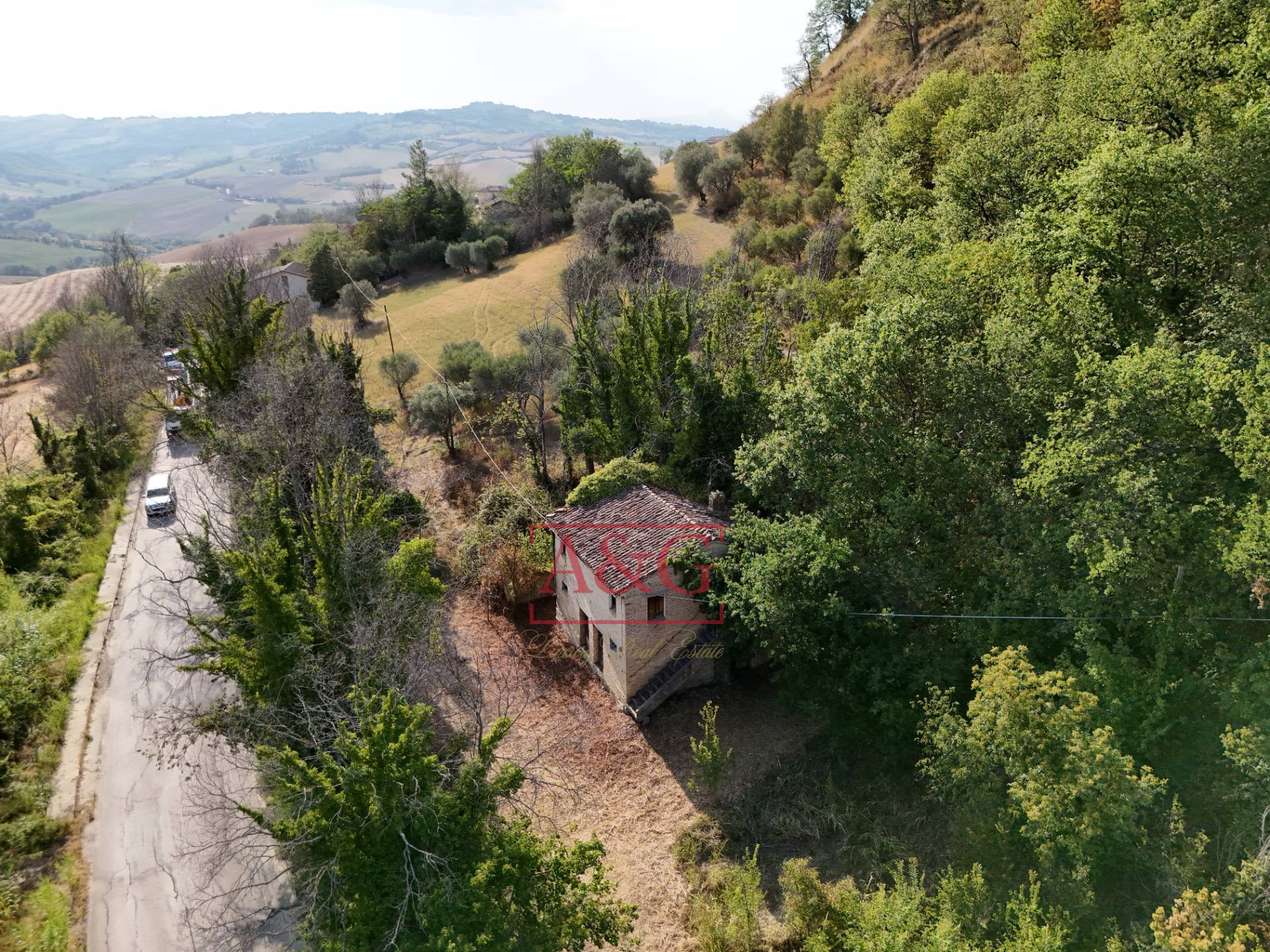 casa indipendente in vendita a Toano in zona Massa