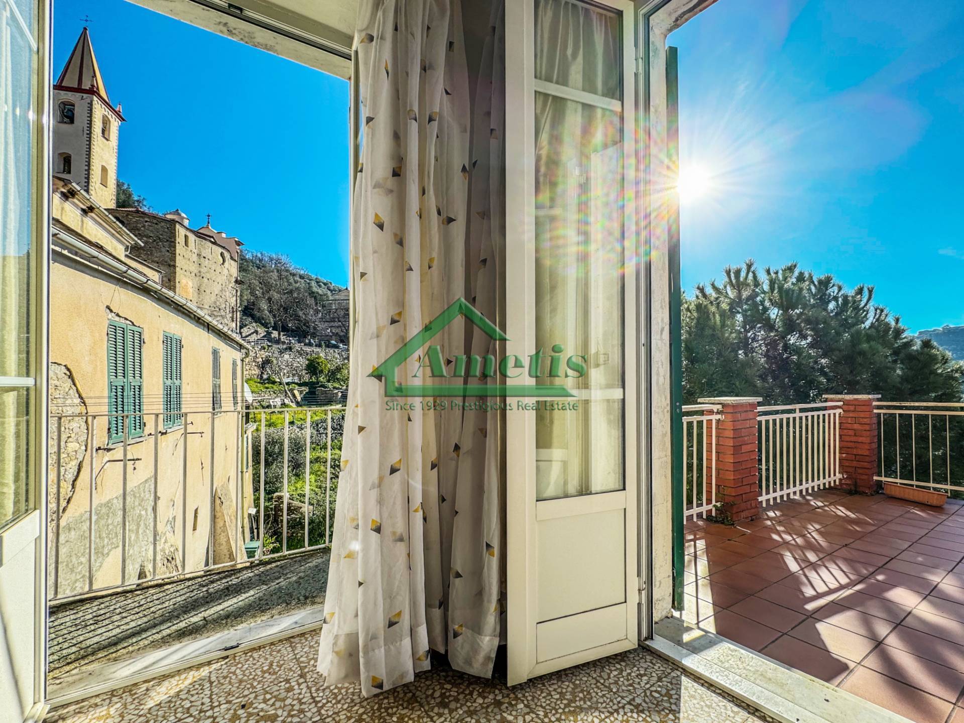casa indipendente in vendita ad Imperia