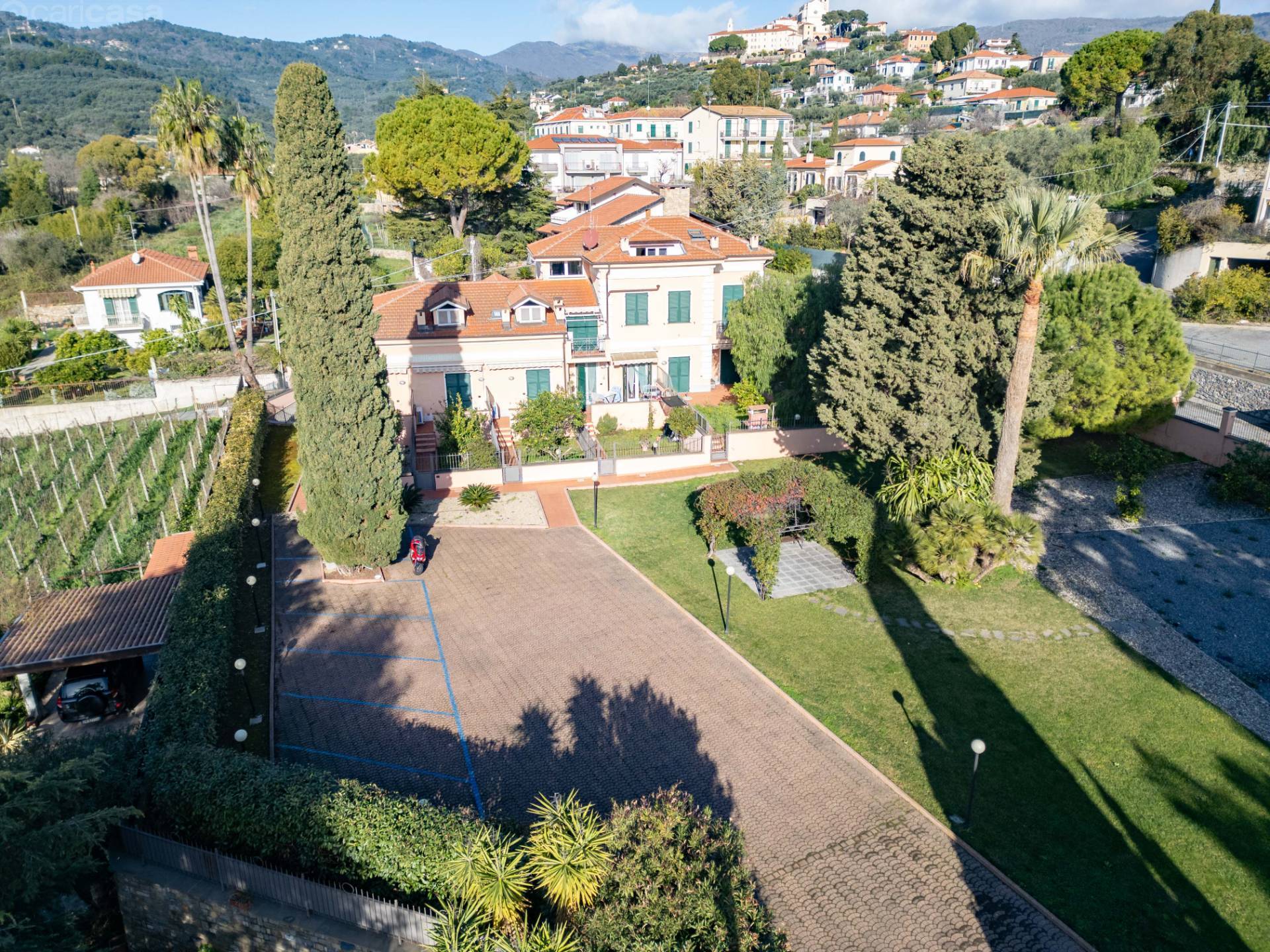 appartamento in vendita a Fiuminata in zona Castello