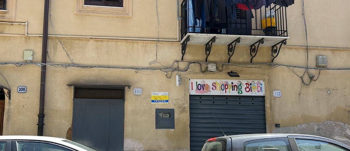 locale commerciale in vendita a Palermo in zona Libertà