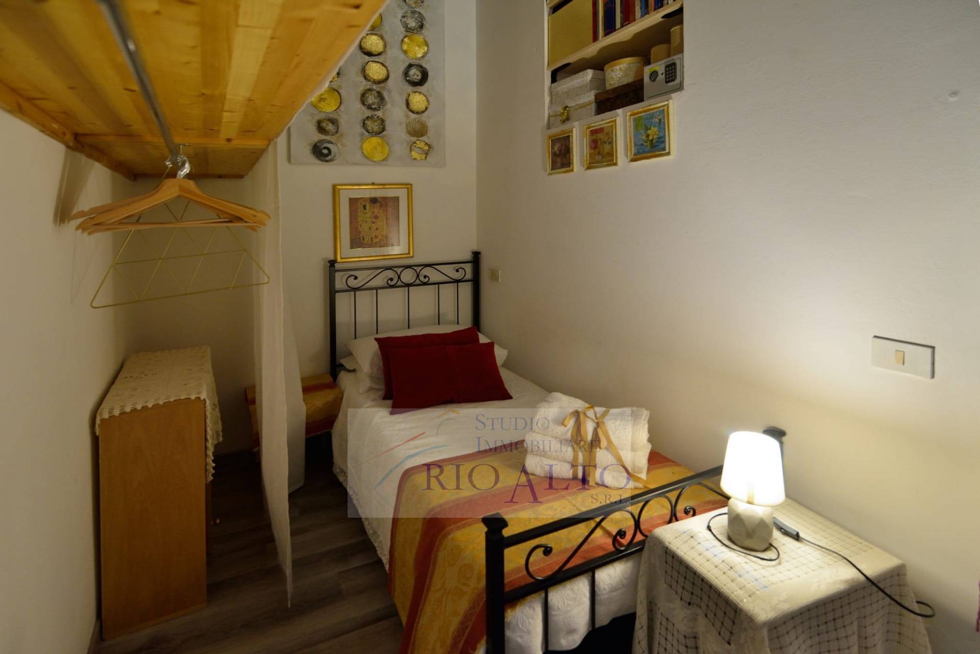 appartamento in vendita a Caldarola in zona Croce