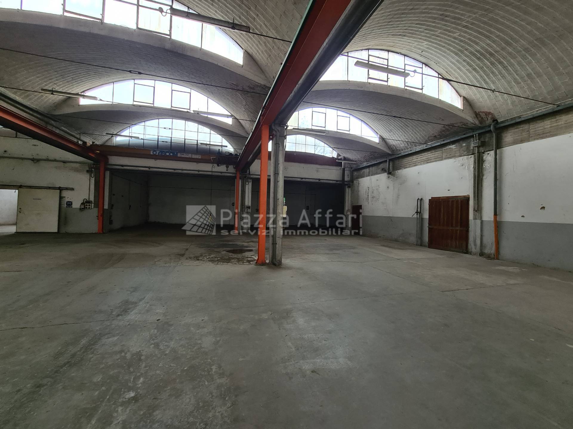 capannone in vendita a Reggio nell'Emilia