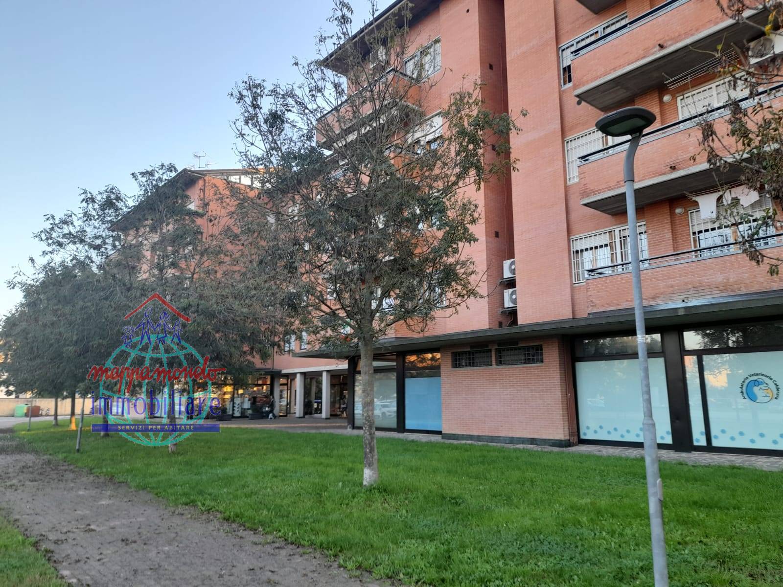 appartamento in vendita a Leggiuno in zona Reno