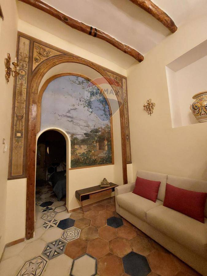 casa indipendente in vendita a Napoli