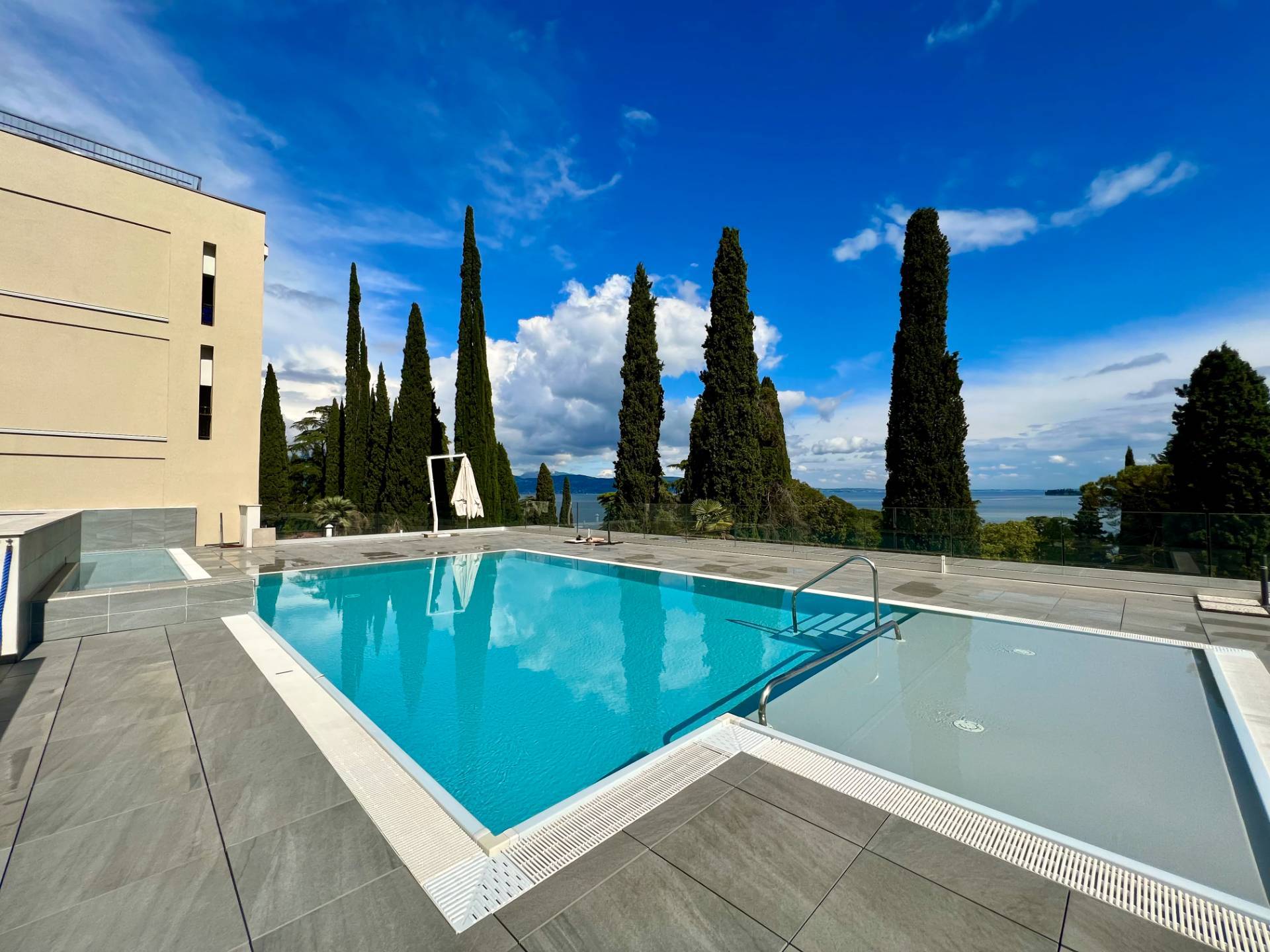 appartamento in vendita a Gardone Riviera
