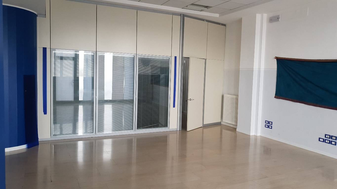 ufficio in vendita a Treviso