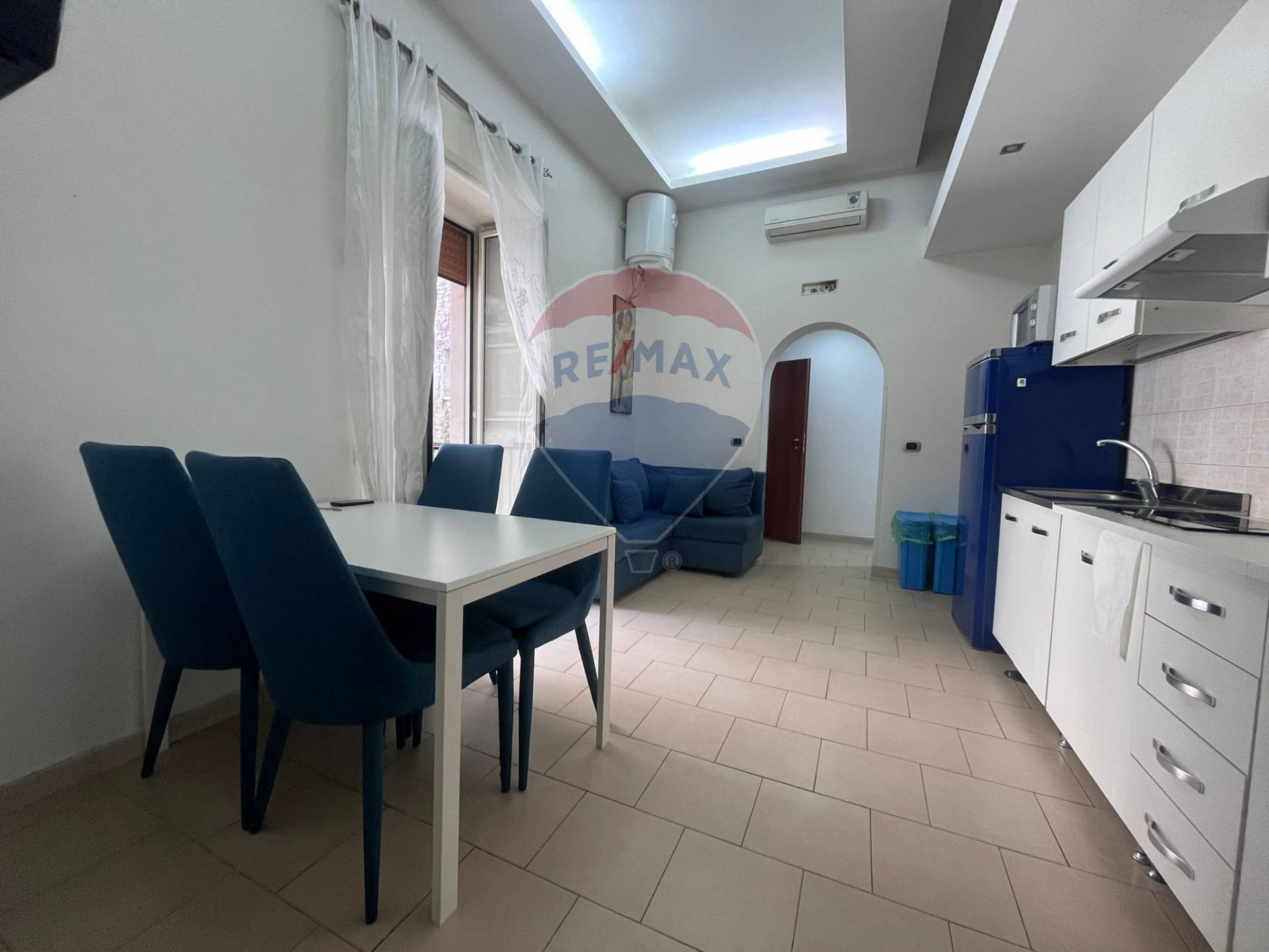 appartamento in vendita a Napoli in zona San Lorenzo