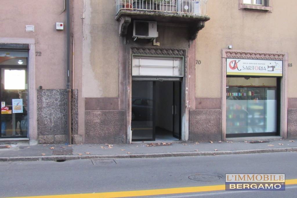 negozio in affitto a Bergamo in zona Borgo Santa Caterina