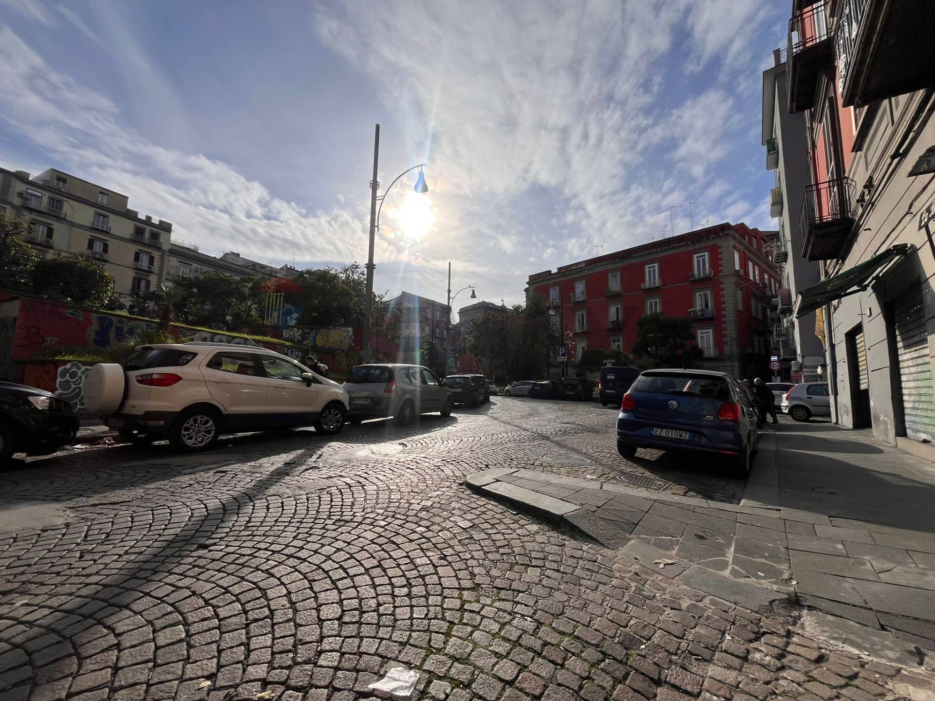 locale commerciale in affitto a Napoli in zona Stella