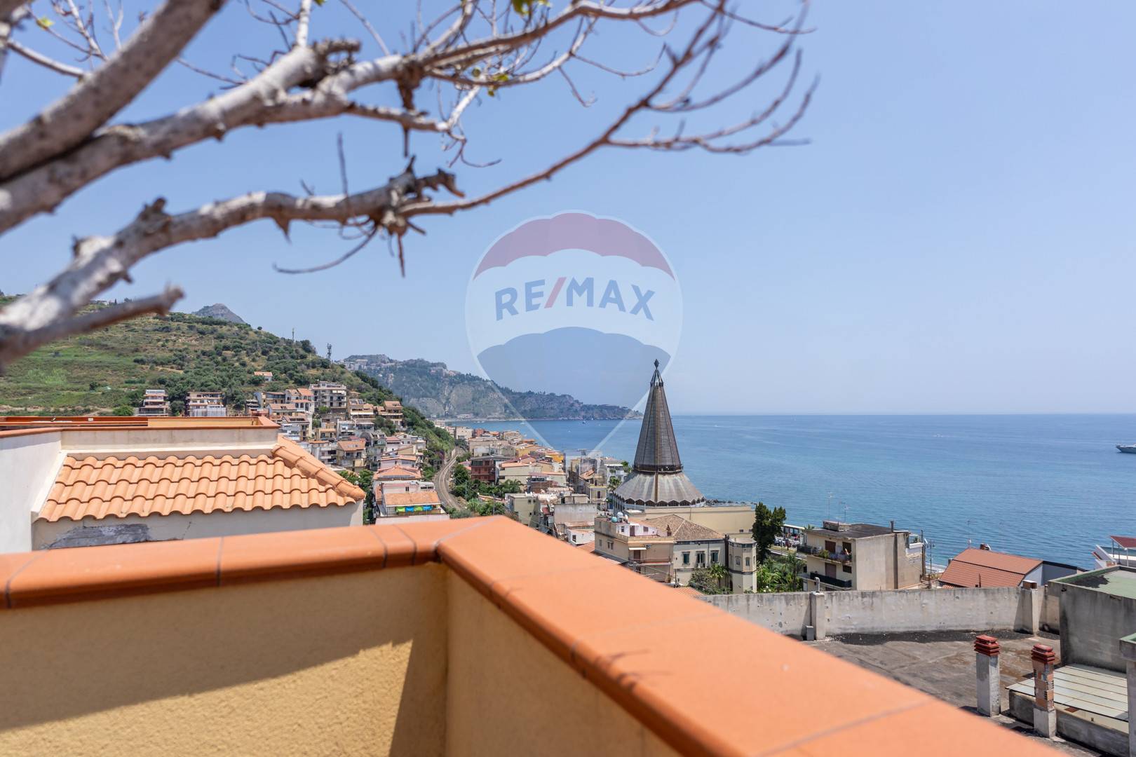 appartamento in vendita a Giardini-Naxos