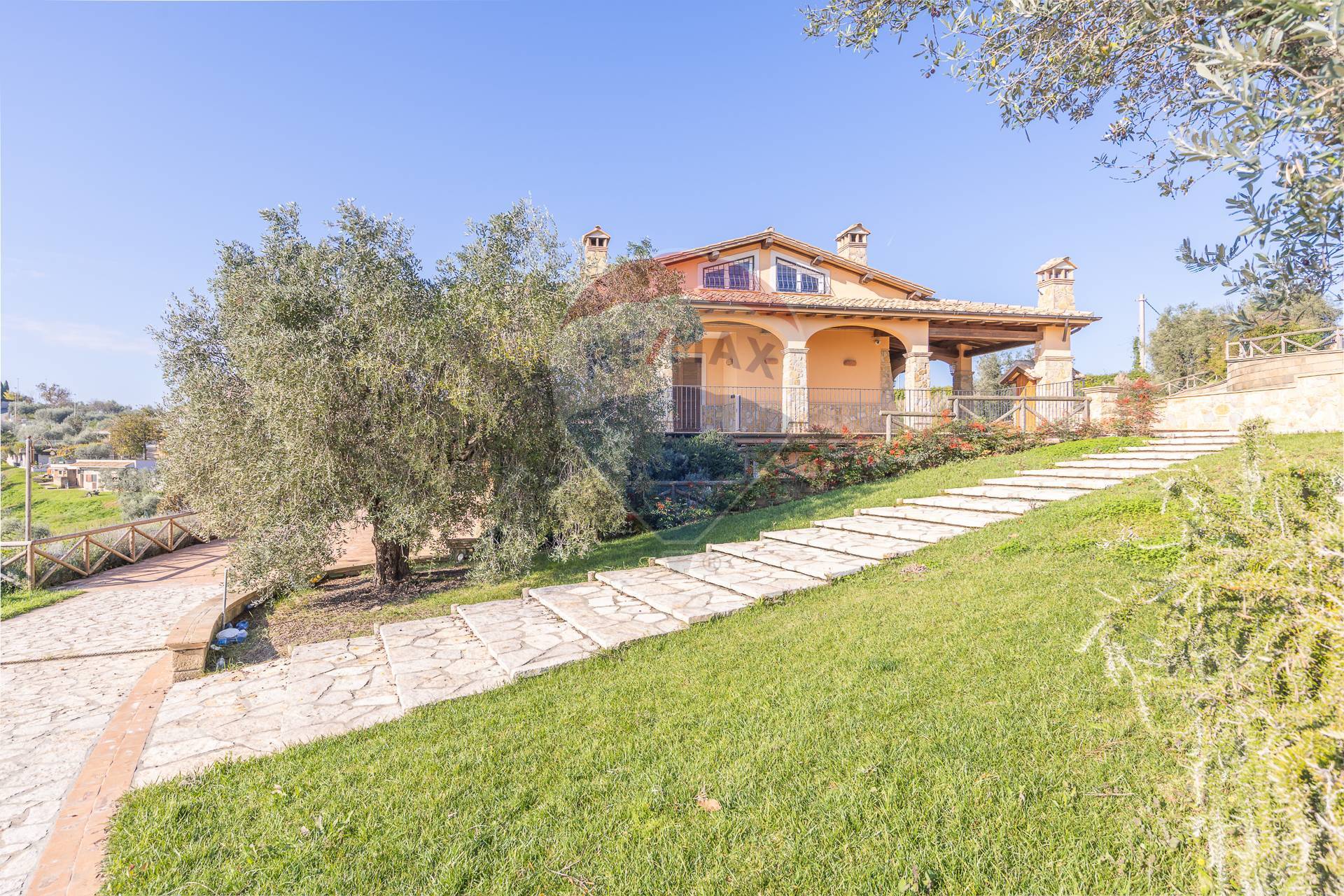 casa indipendente in vendita a Mantova in zona Castelnuovo
